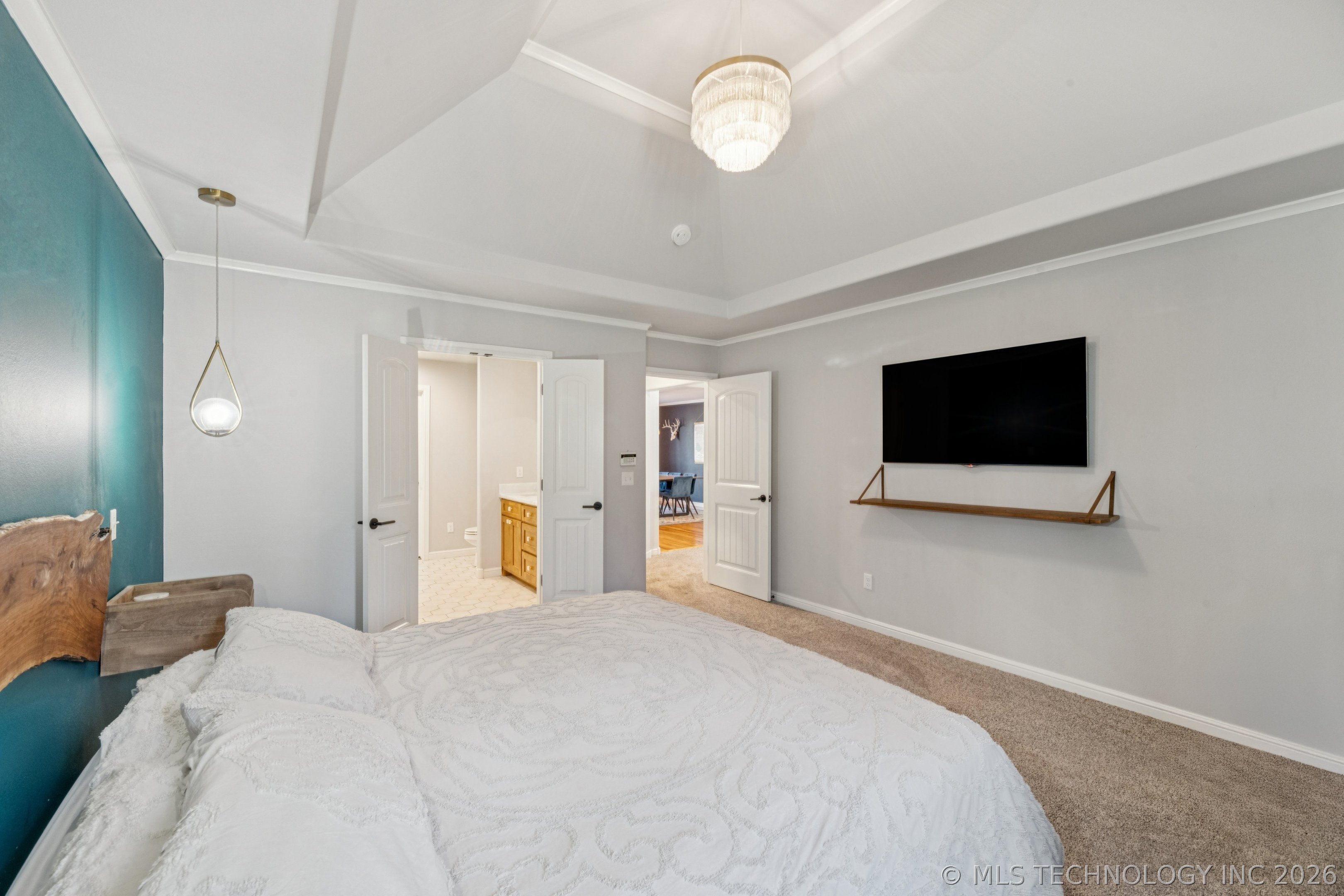 10556 Cross Oaks Drive Property Photo 21