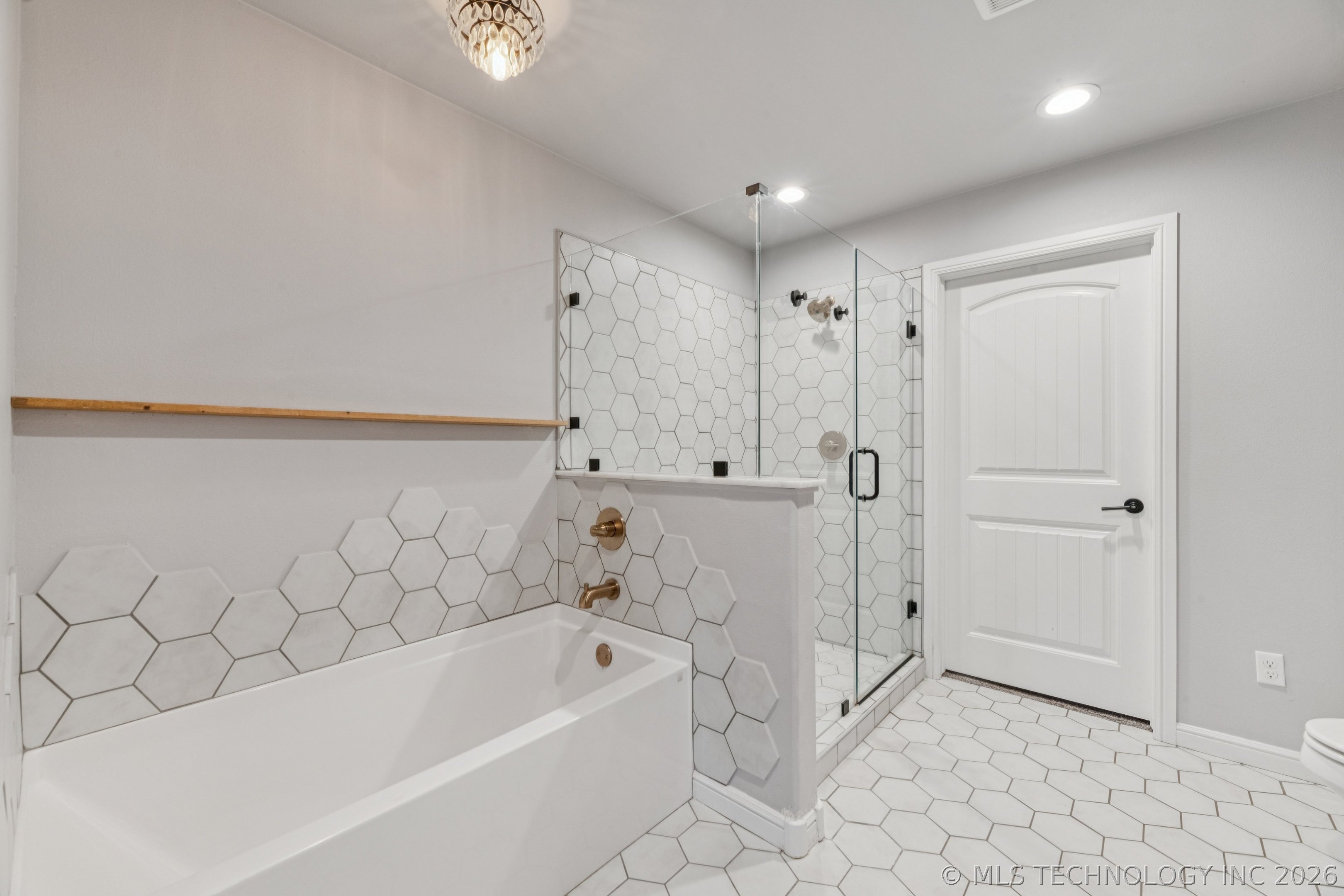 10556 Cross Oaks Drive Property Photo 24