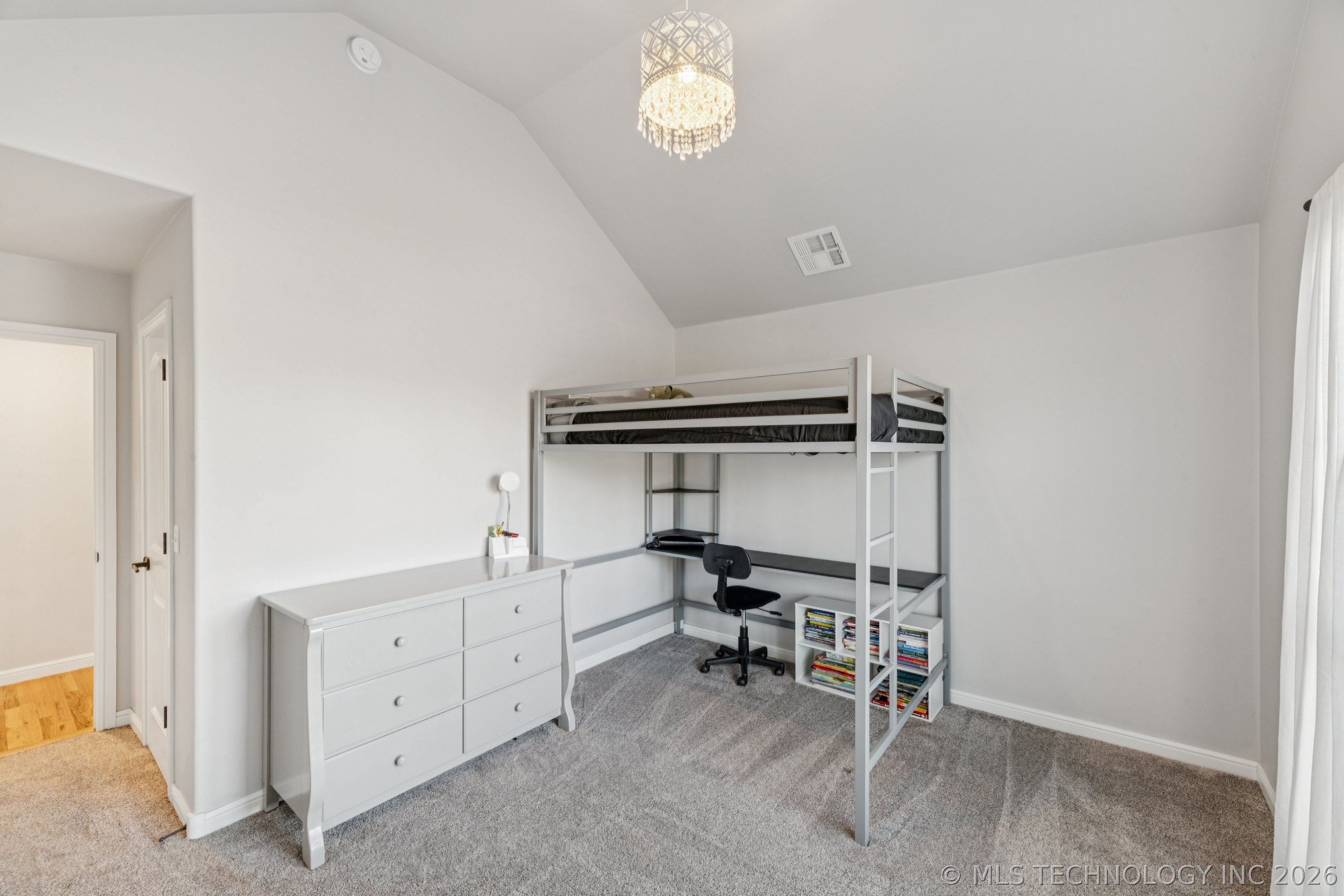 10556 Cross Oaks Drive Property Photo 28