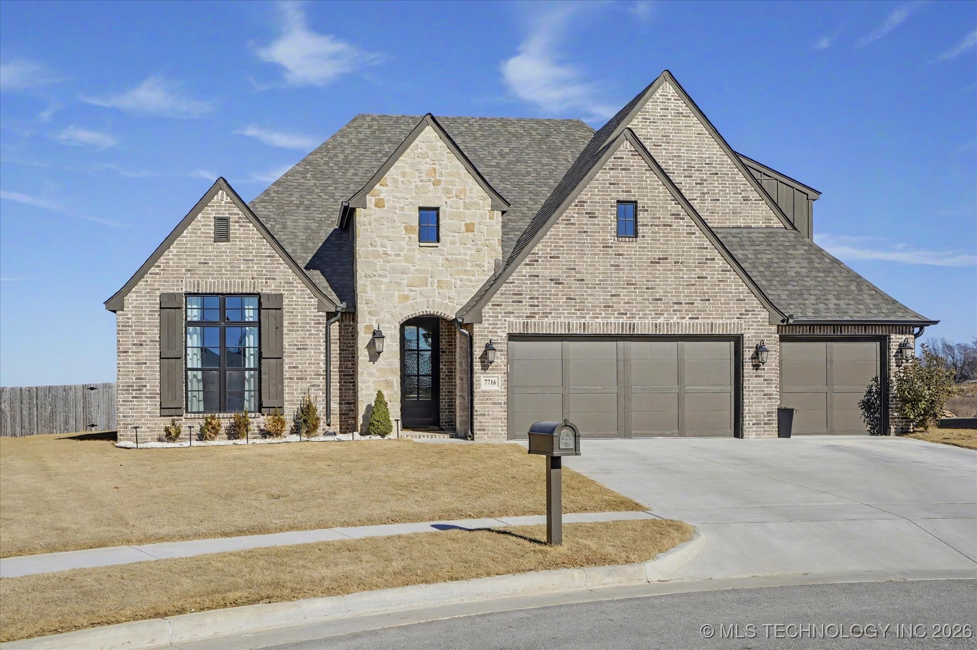 7716 N 150th East Court Property Photo 1