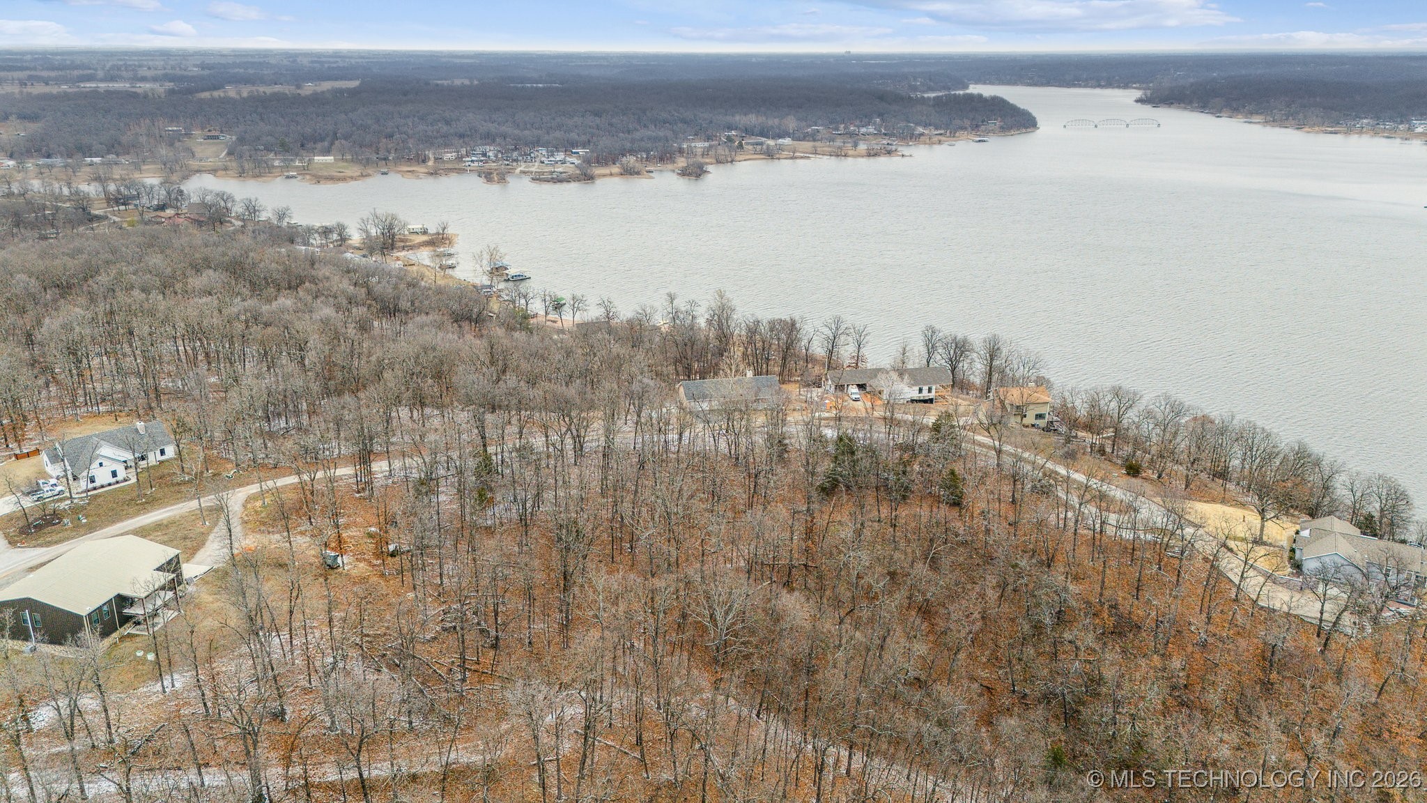 Eagle Crest Drive Property Photo 6