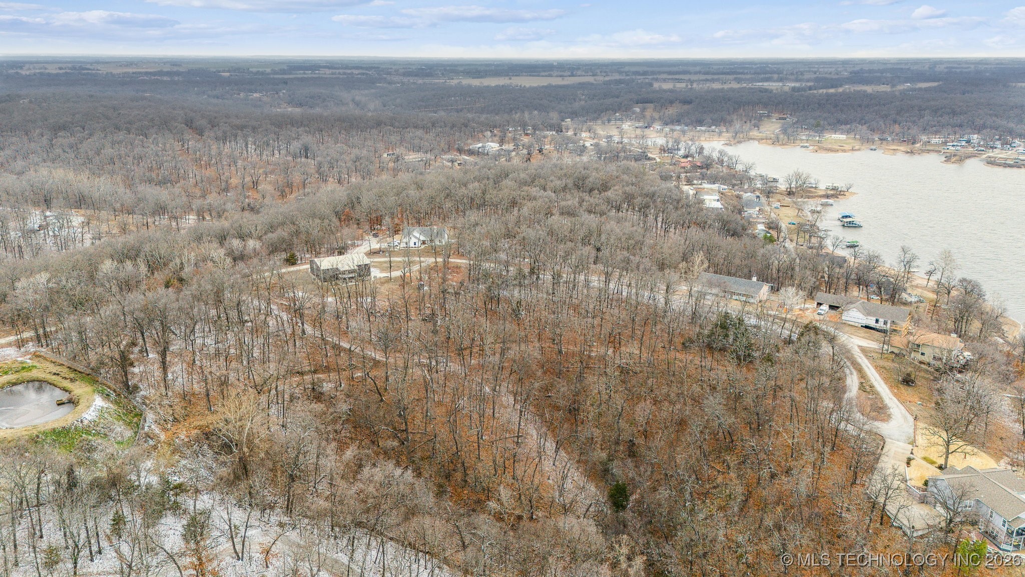 Eagle Crest Drive Property Photo 8