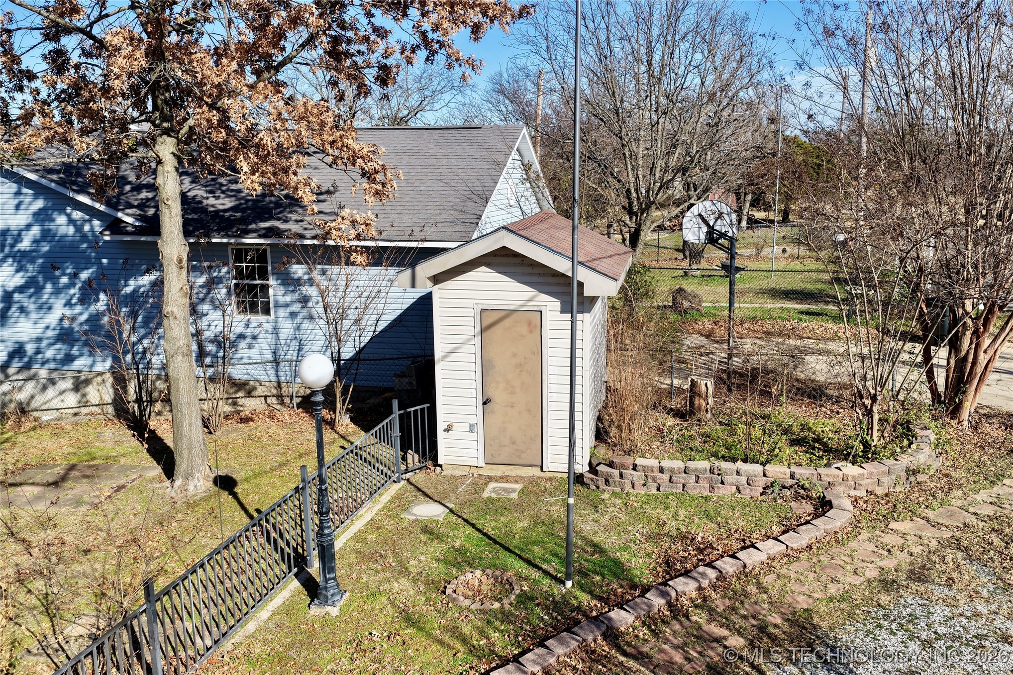 36 Hilltop Property Photo 13