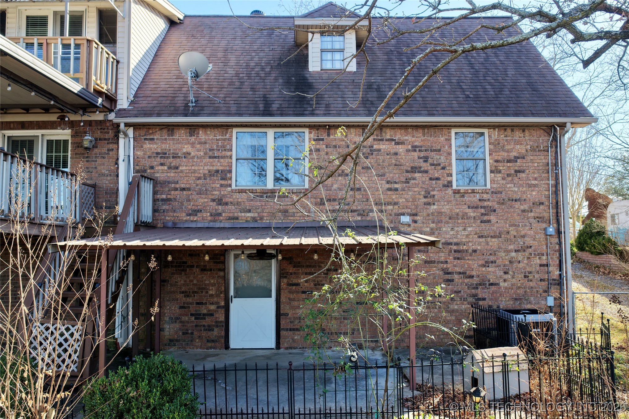 36 Hilltop Property Photo 19