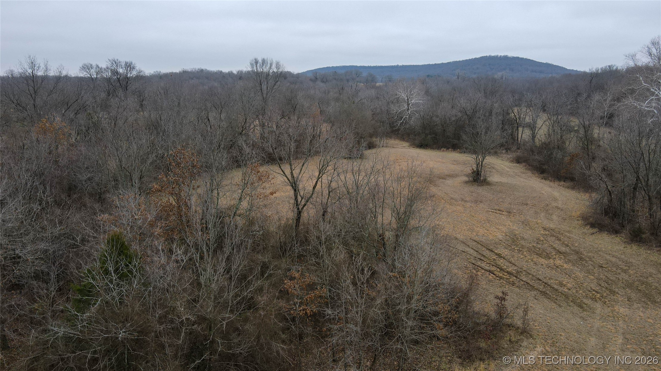 W 810 Road Property Photo 2