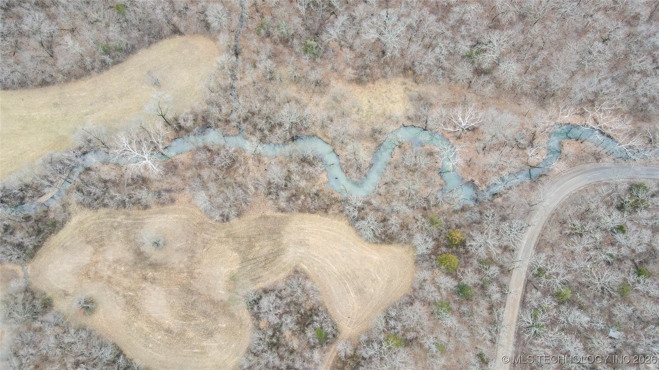 W 810 Road Property Photo 8