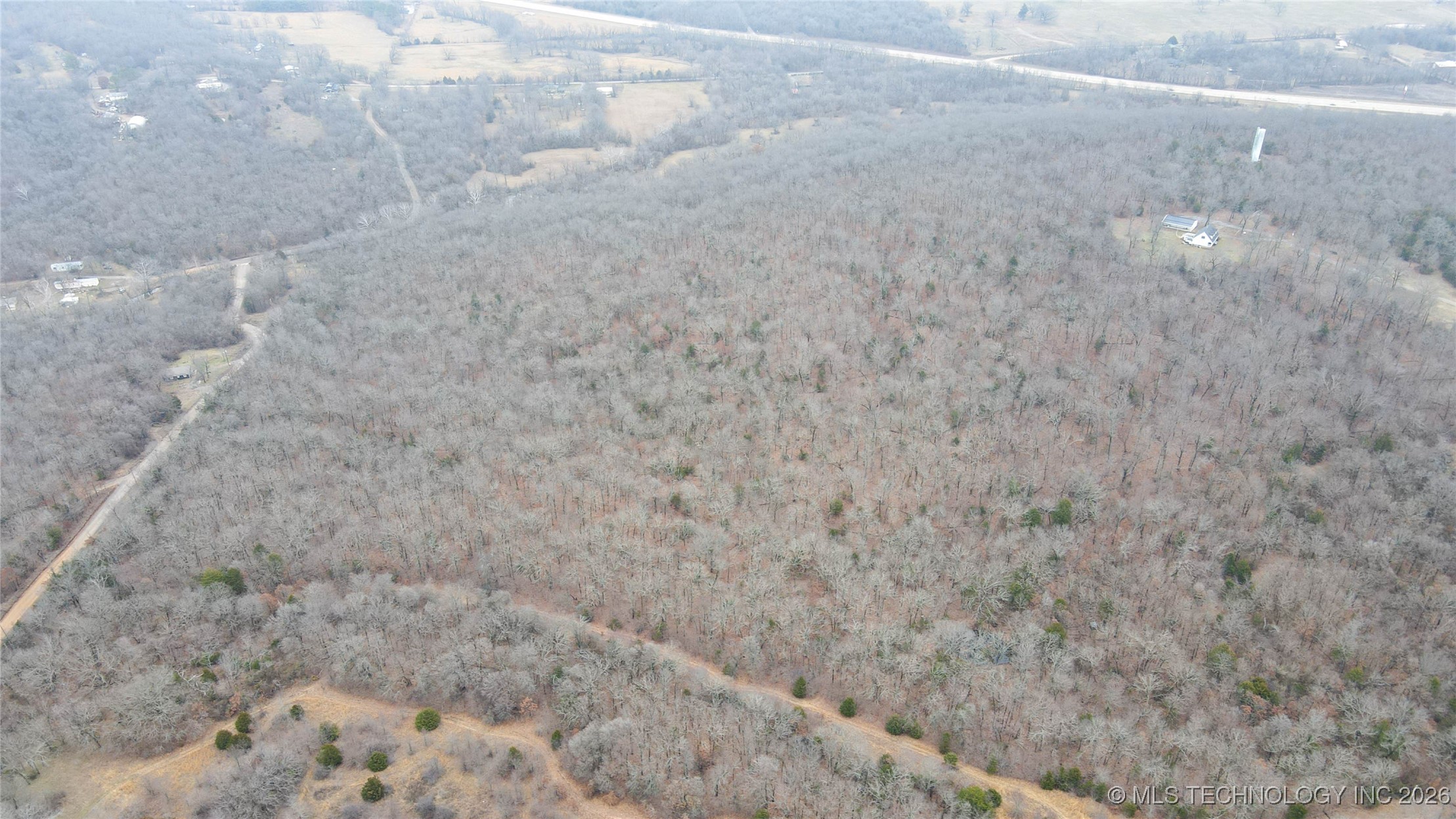 W 810 Road Property Photo 21