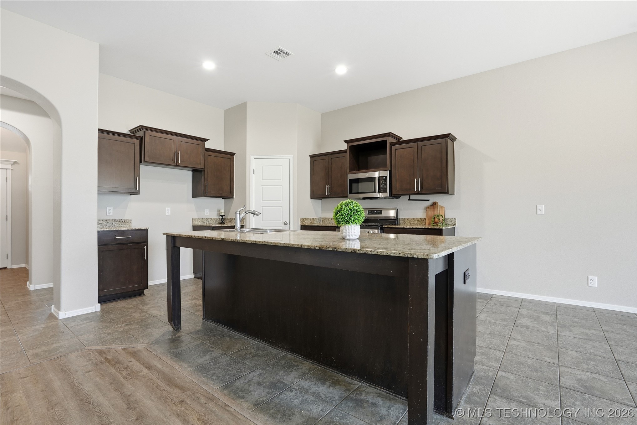 2123 E 132nd Place S Property Photo 9