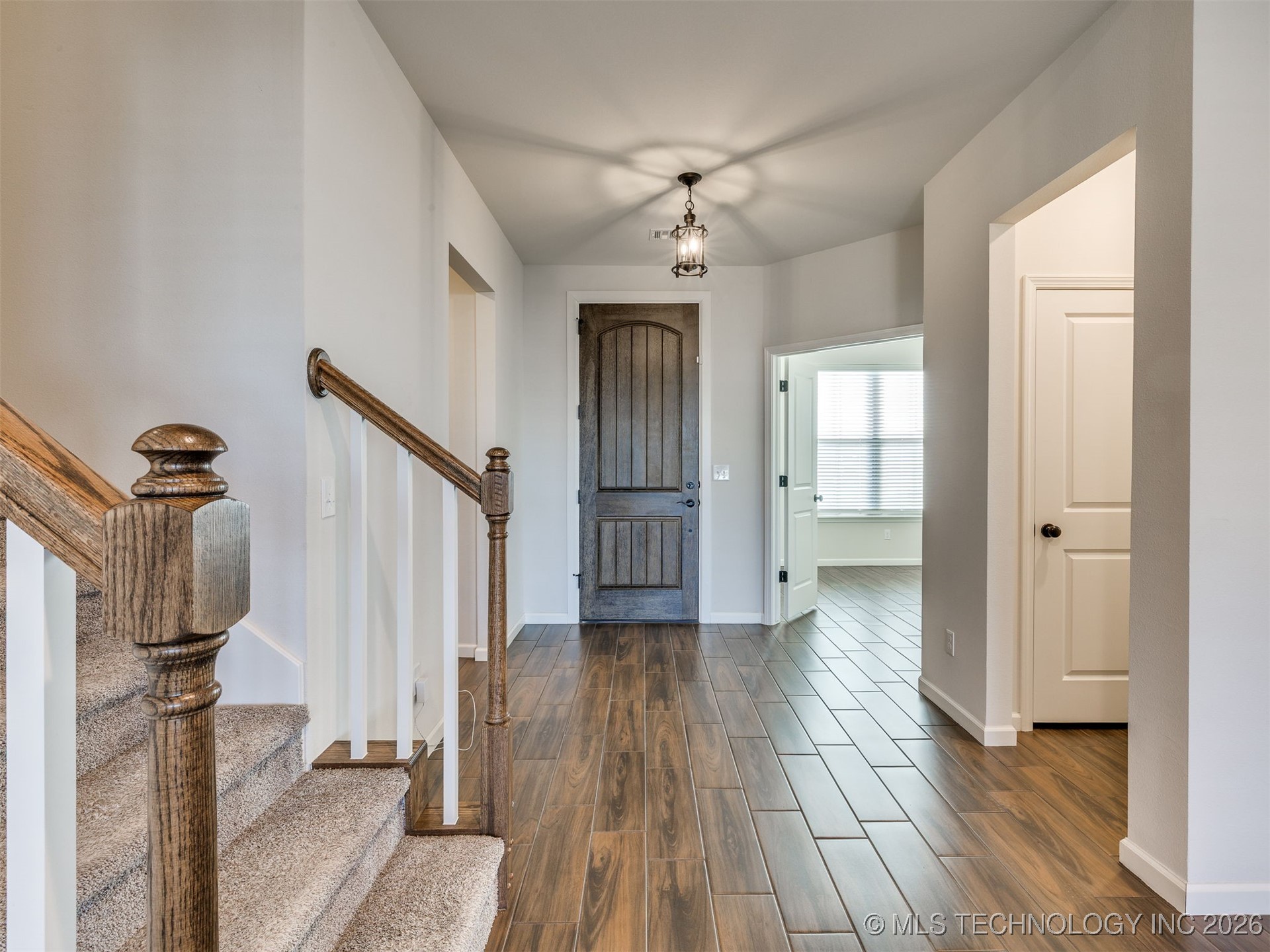 703 E 126th Street S Property Photo 5