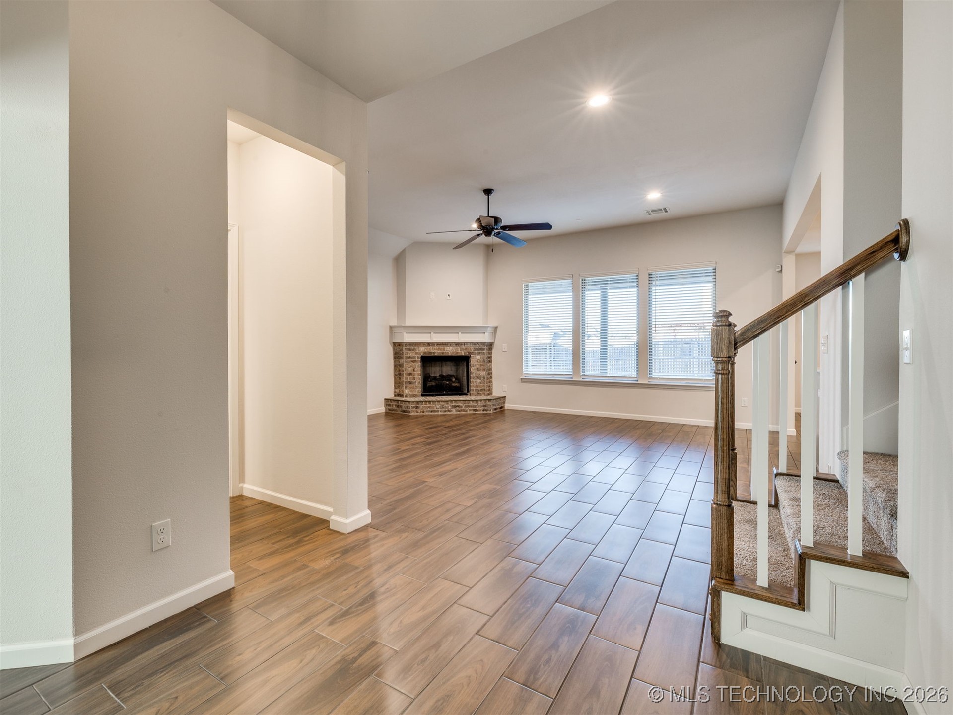 703 E 126th Street S Property Photo 6