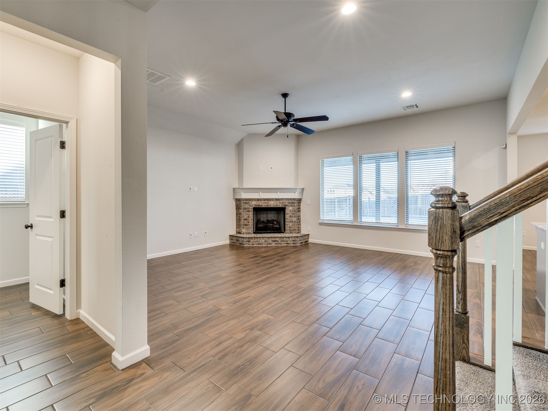 703 E 126th Street S Property Photo 9