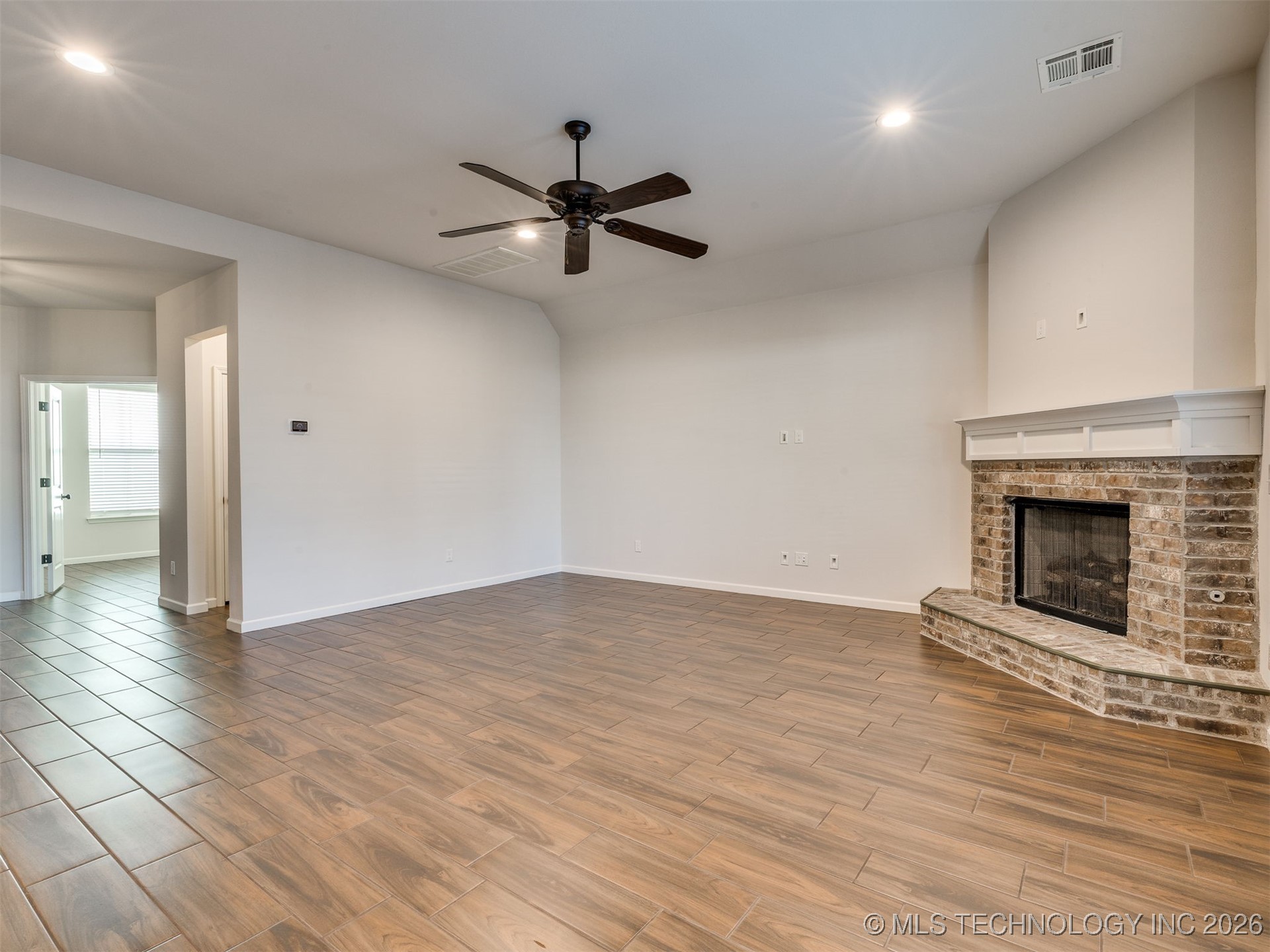 703 E 126th Street S Property Photo 11