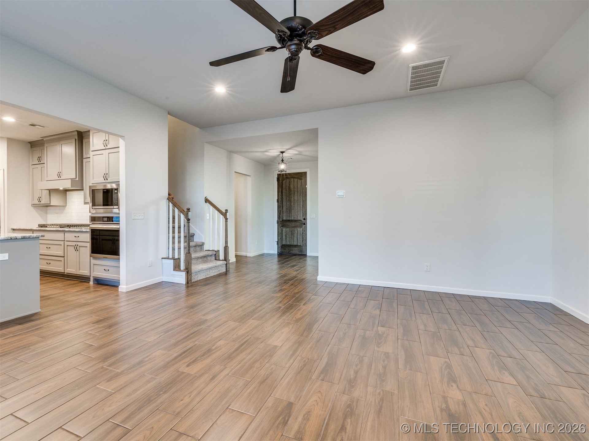 703 E 126th Street S Property Photo 13