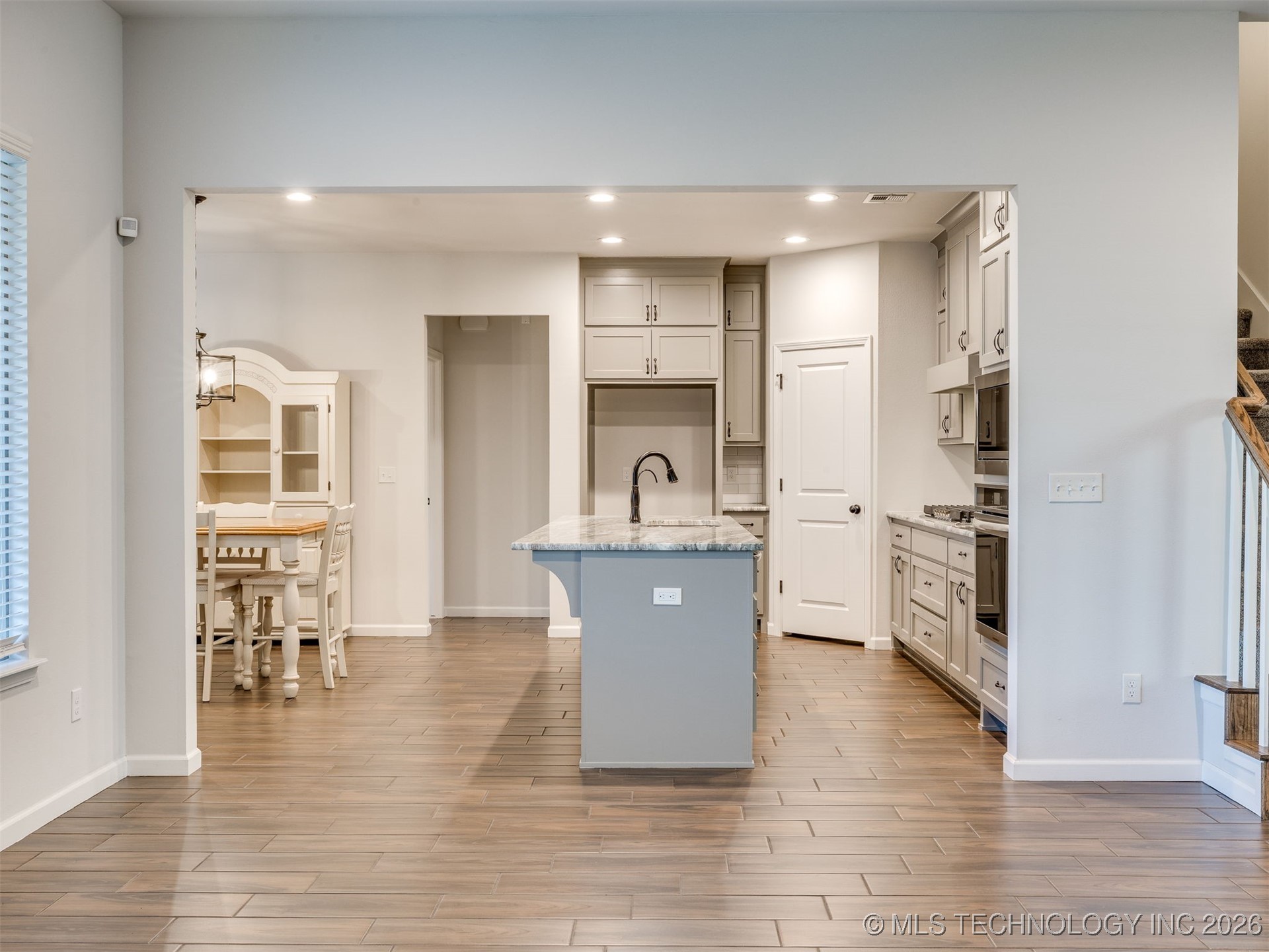 703 E 126th Street S Property Photo 15