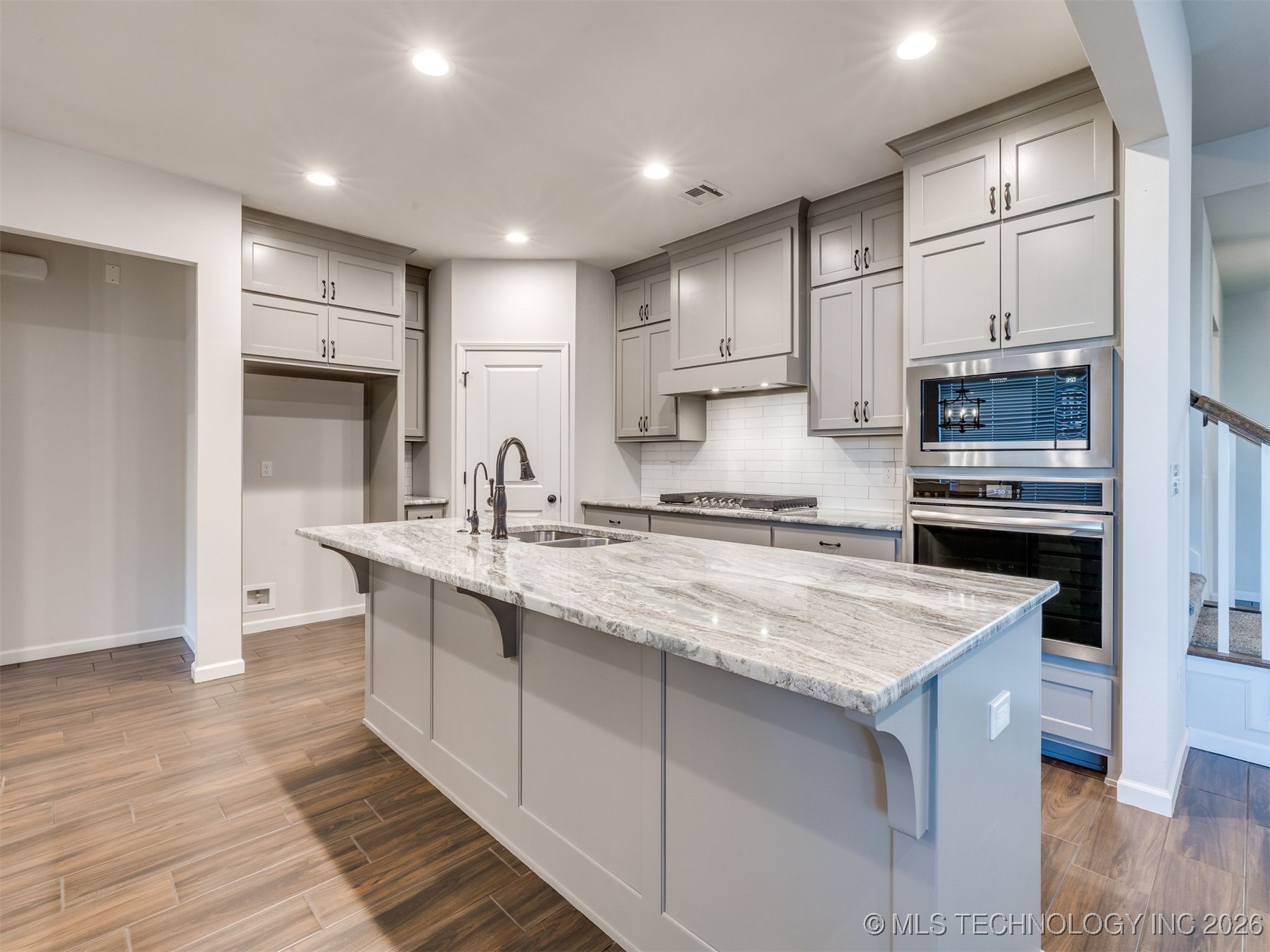 703 E 126th Street S Property Photo 19