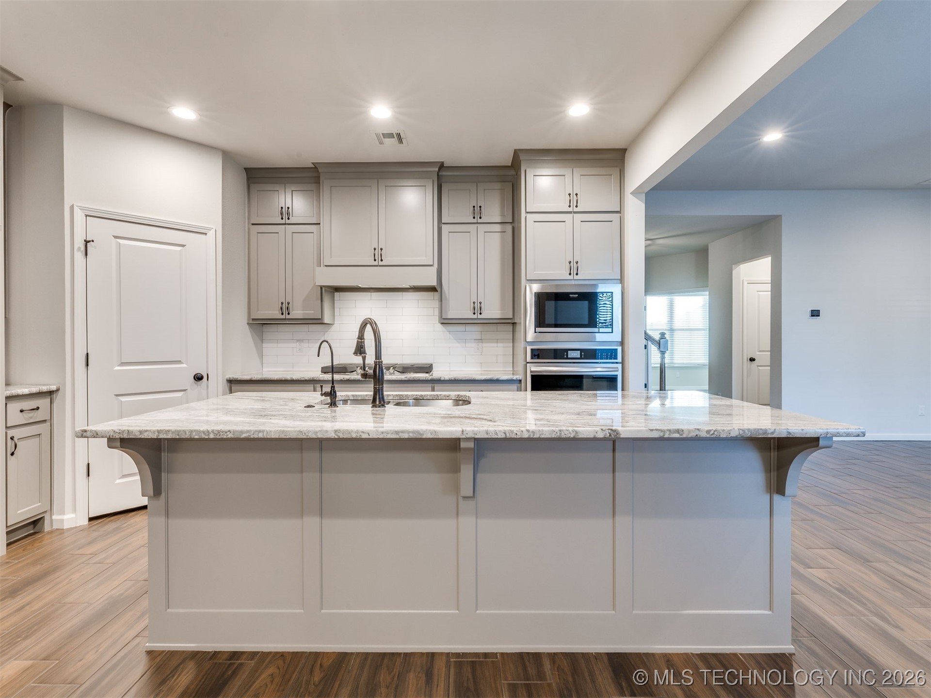 703 E 126th Street S Property Photo 20