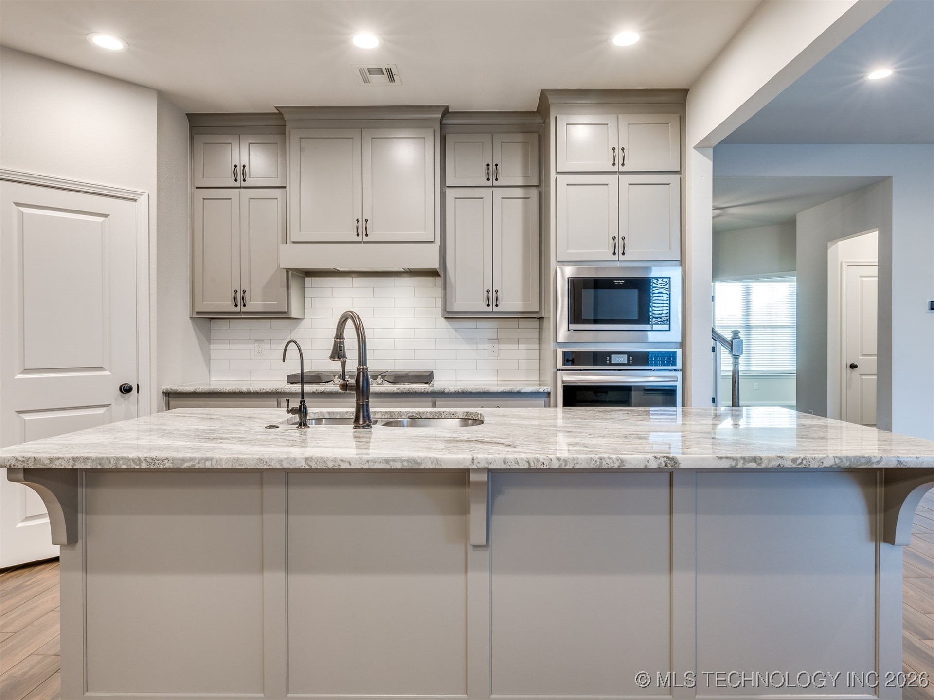 703 E 126th Street S Property Photo 21