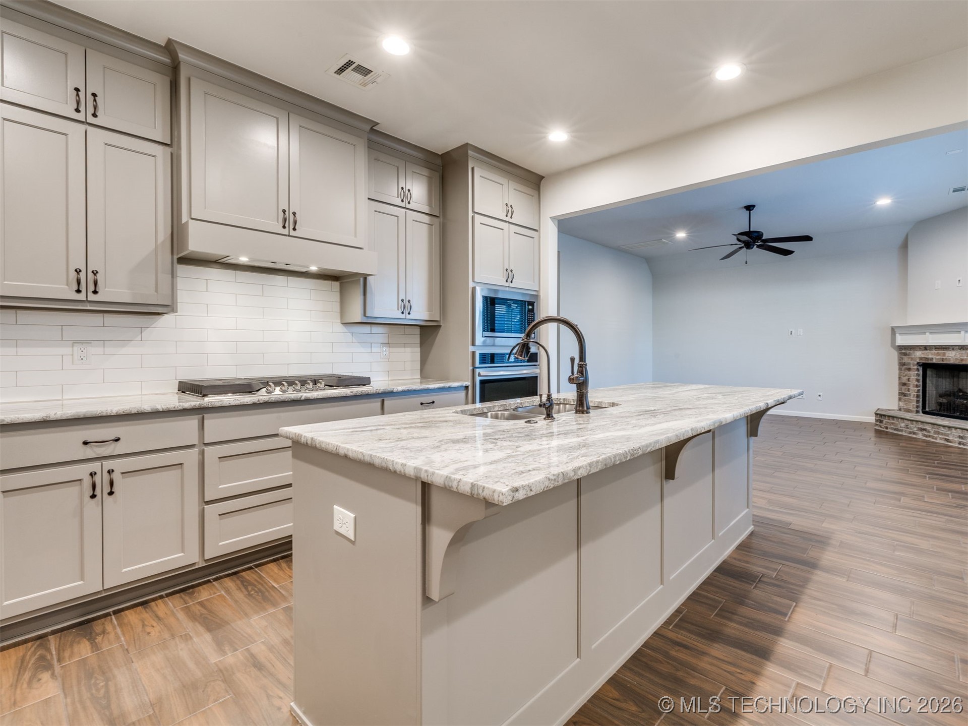 703 E 126th Street S Property Photo 22