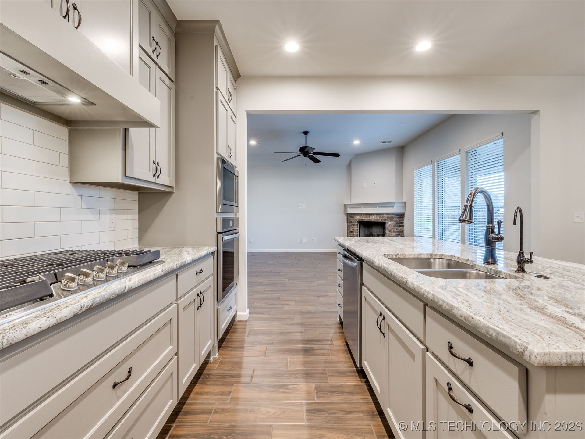 703 E 126th Street S Property Photo 23