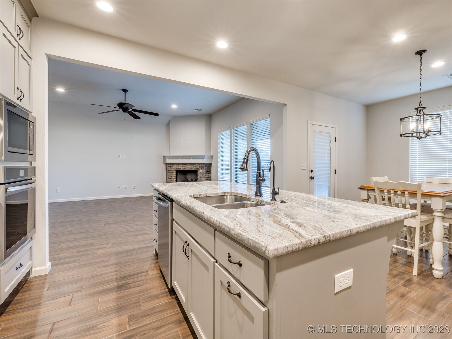 703 E 126th Street S Property Photo 24