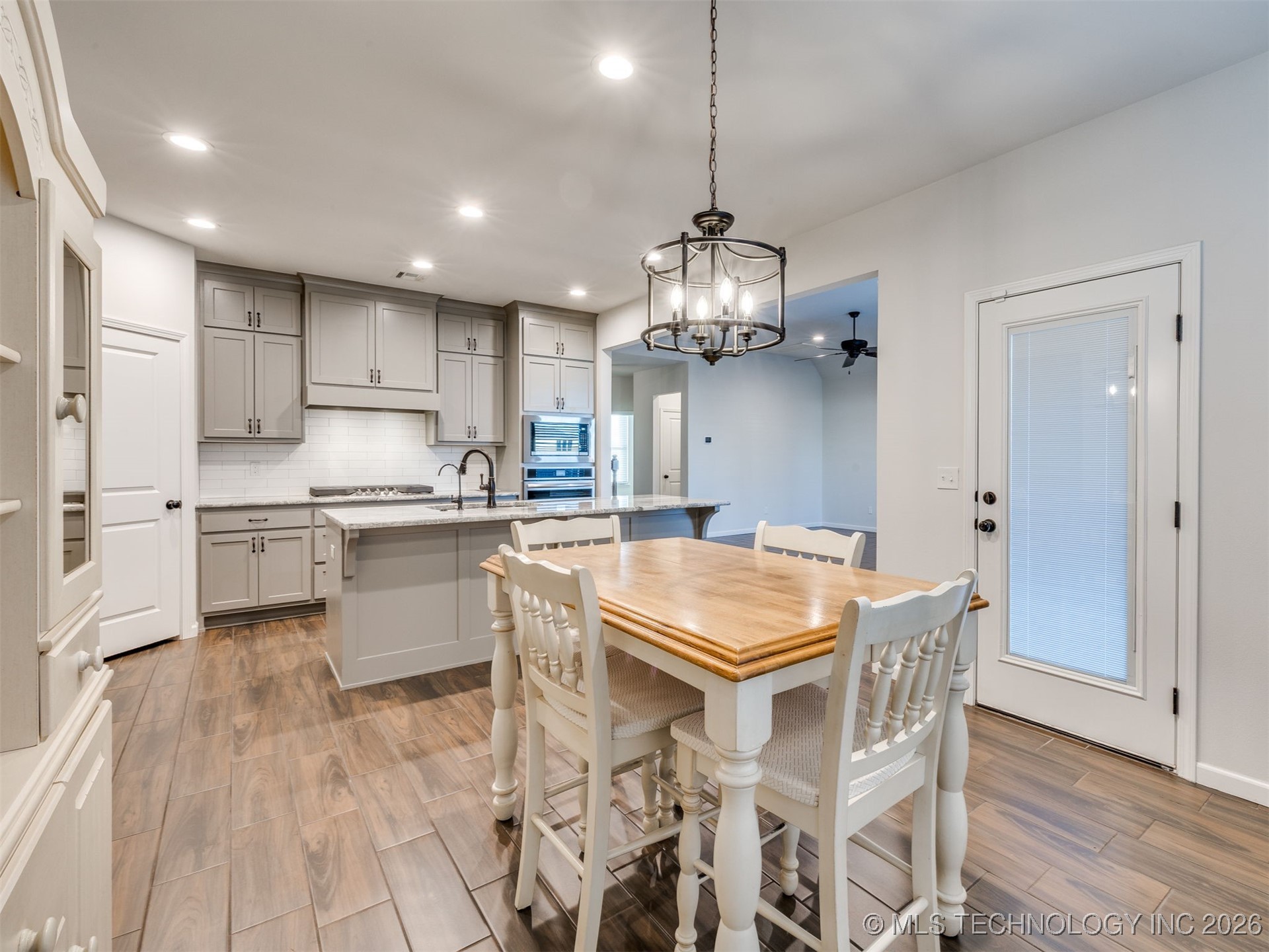 703 E 126th Street S Property Photo 33