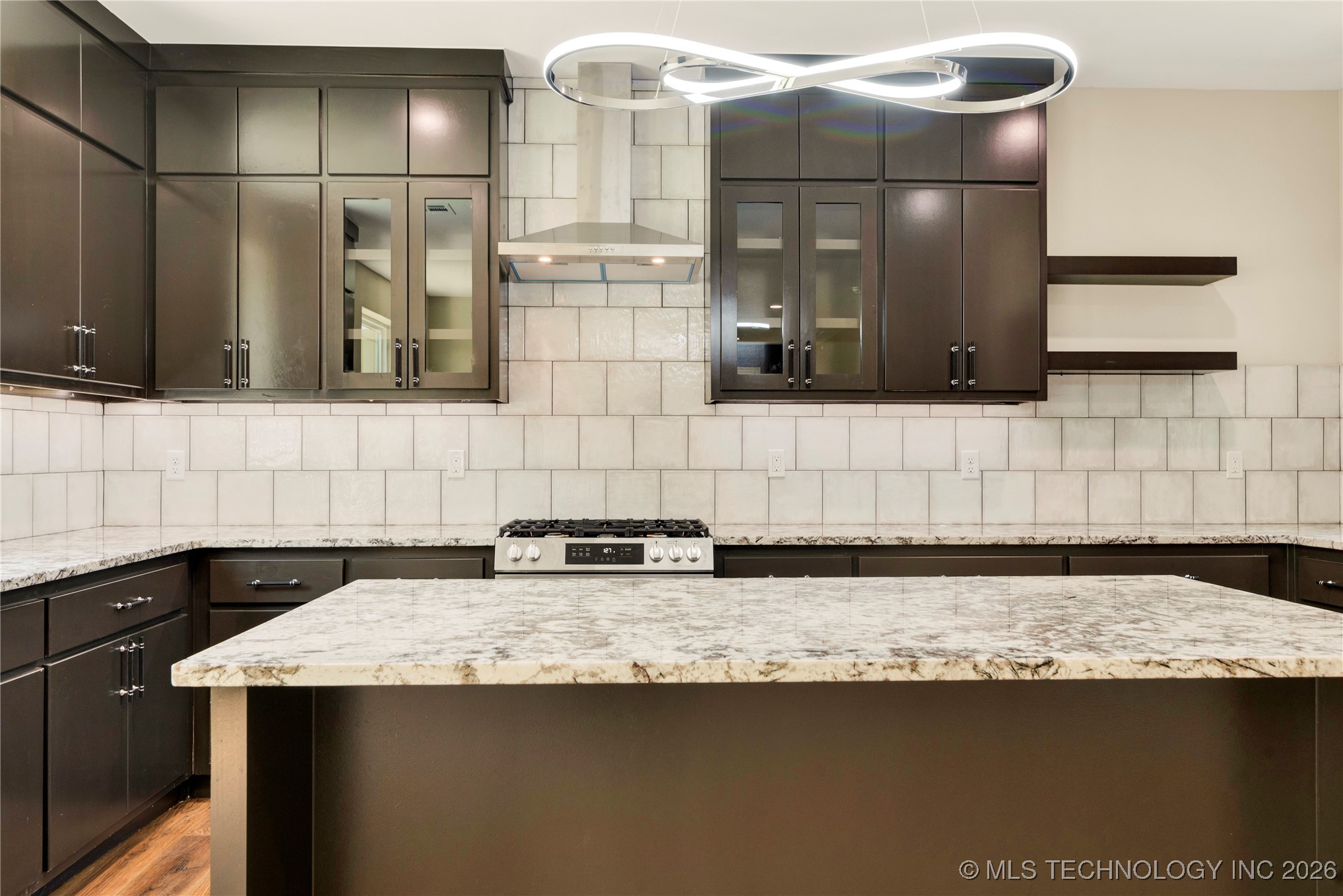 728 E Tecumseh Street North Property Photo 4