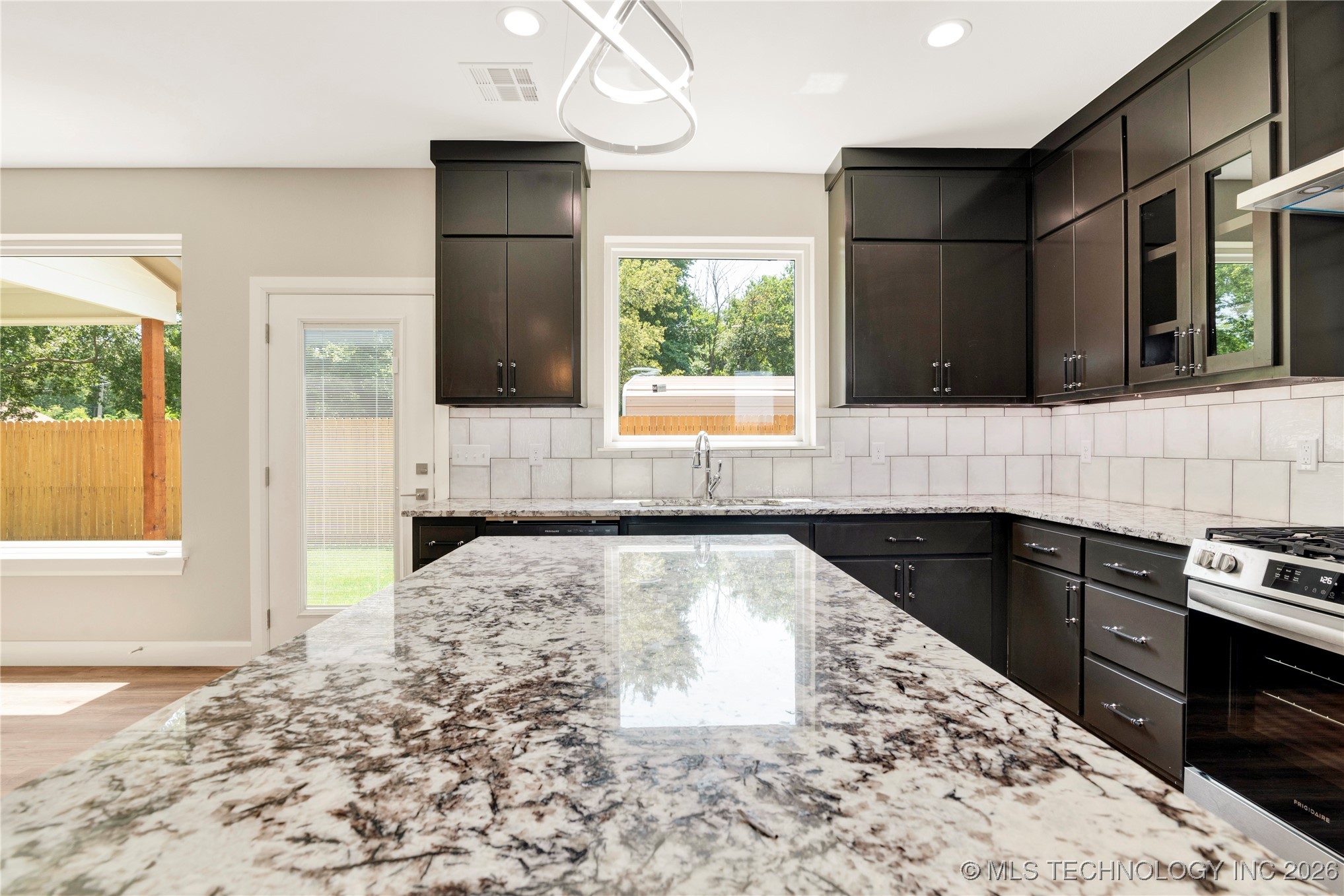 728 E Tecumseh Street North Property Photo 6