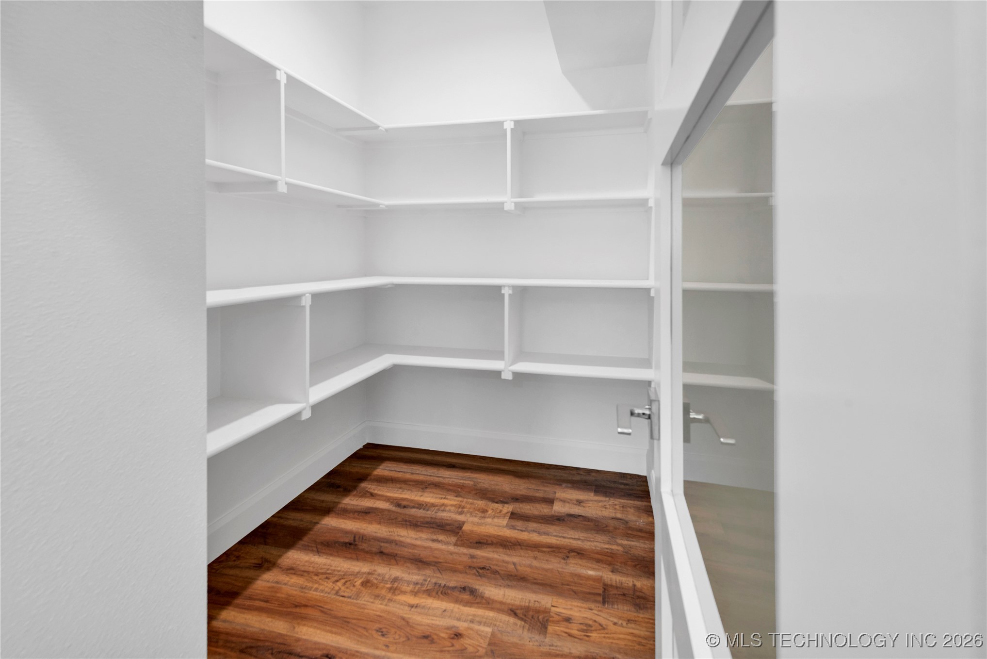 728 E Tecumseh Street North Property Photo 9