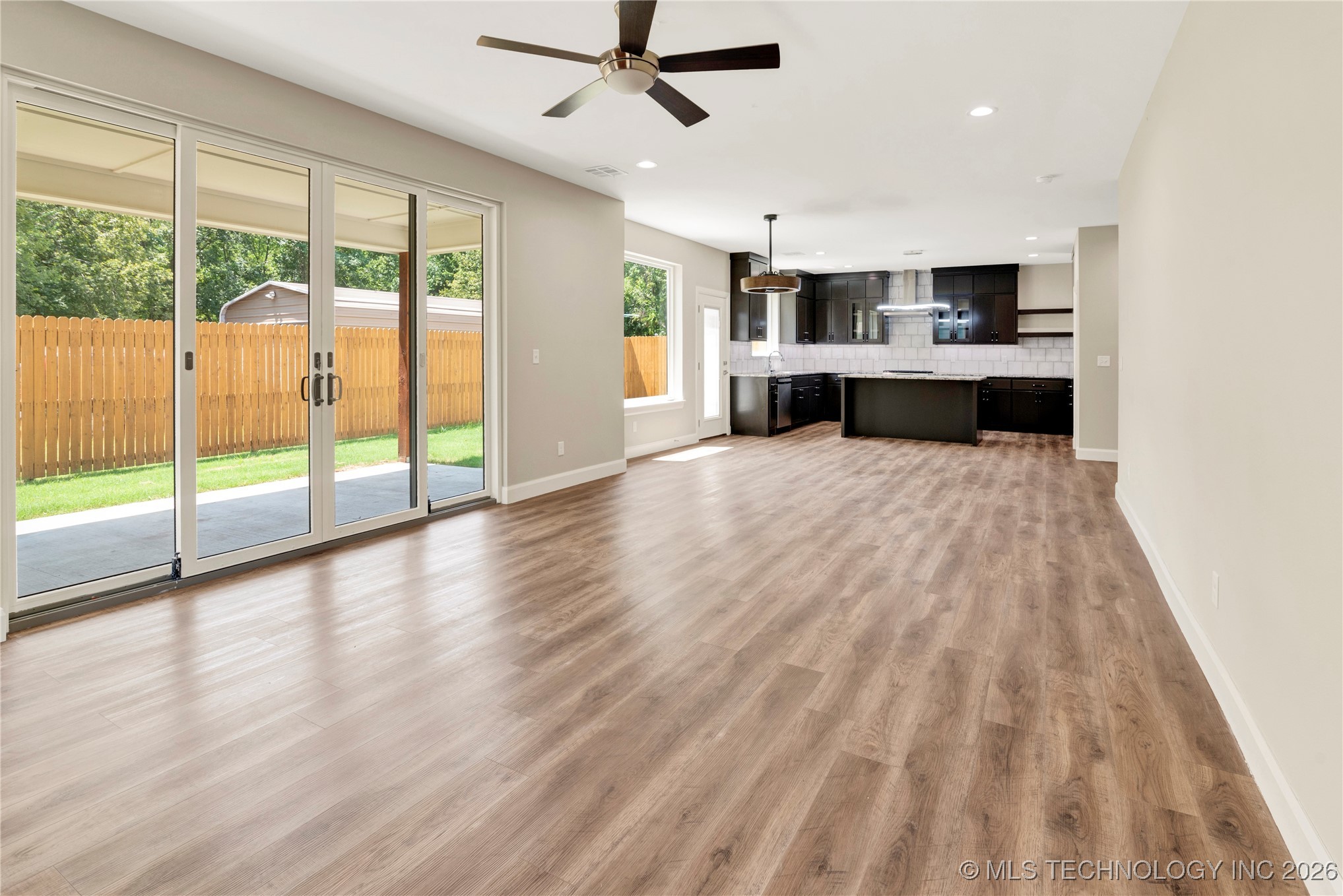 728 E Tecumseh Street North Property Photo 10