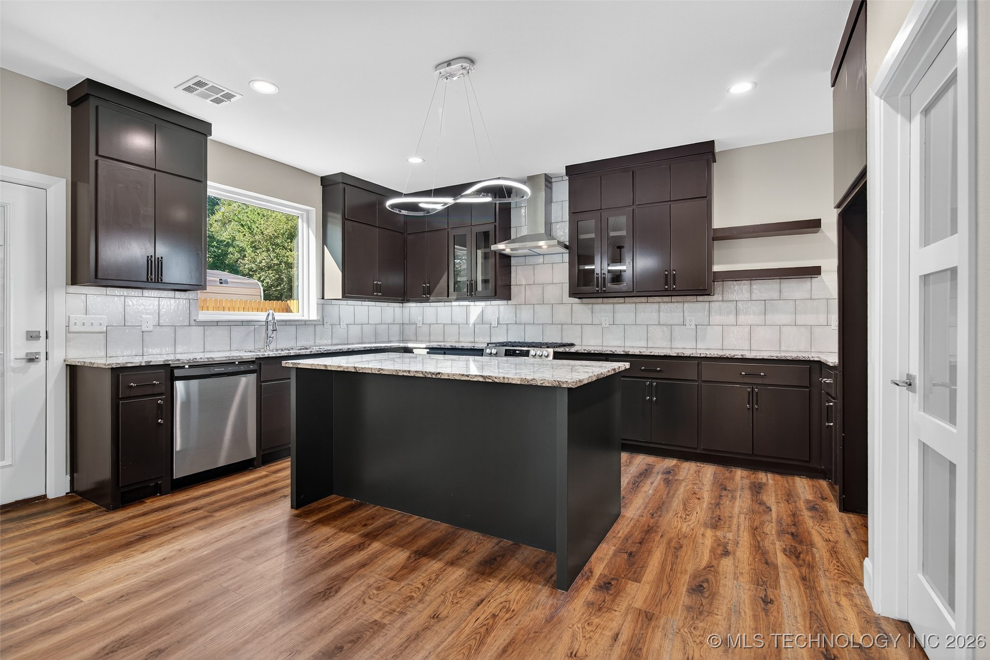 728 E Tecumseh Street North Property Photo 33