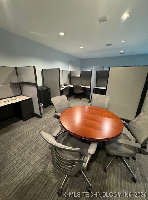 6939 S 69th East Avenue Property Photo 5