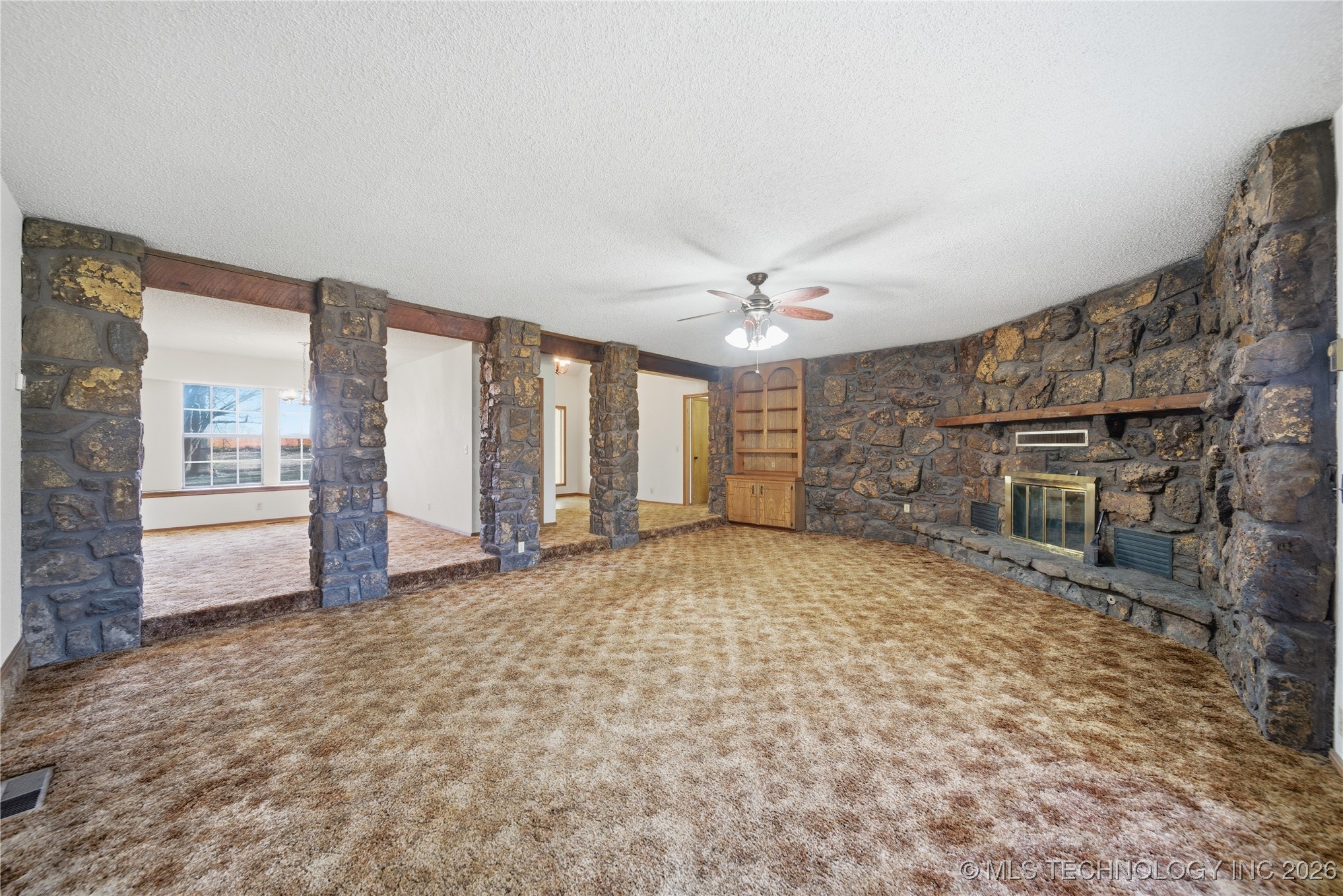 1032 S Cimarron Street Property Photo 4