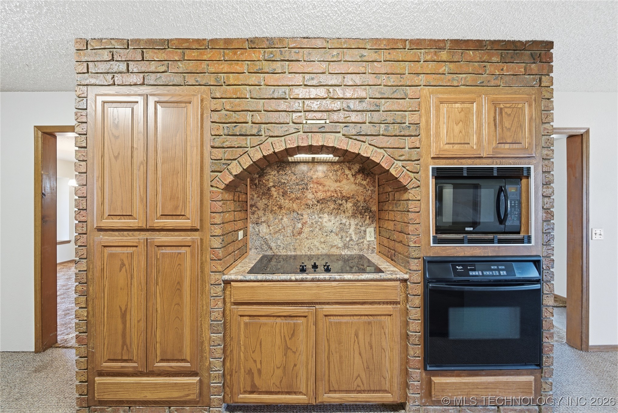 1032 S Cimarron Street Property Photo 8