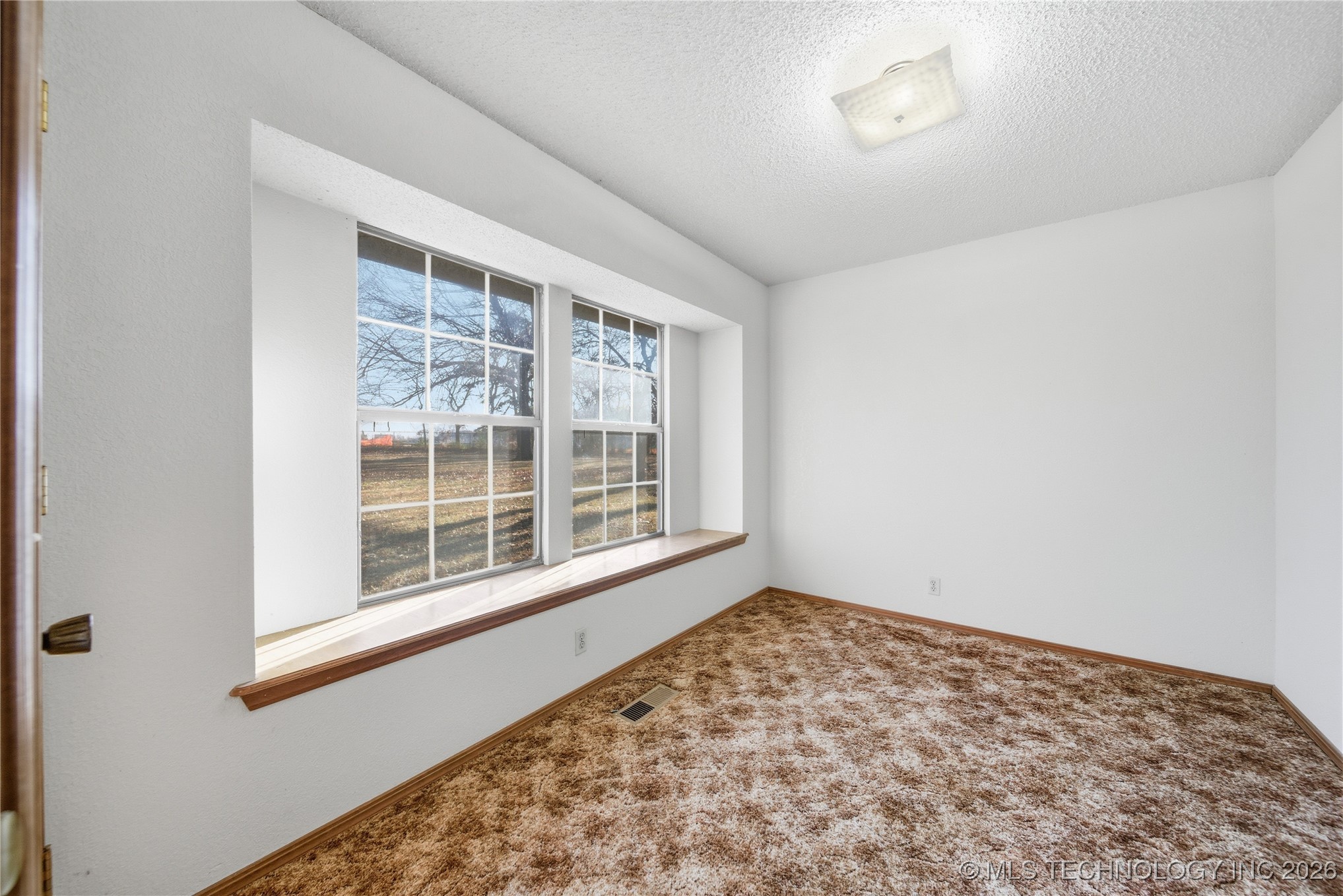 1032 S Cimarron Street Property Photo 16