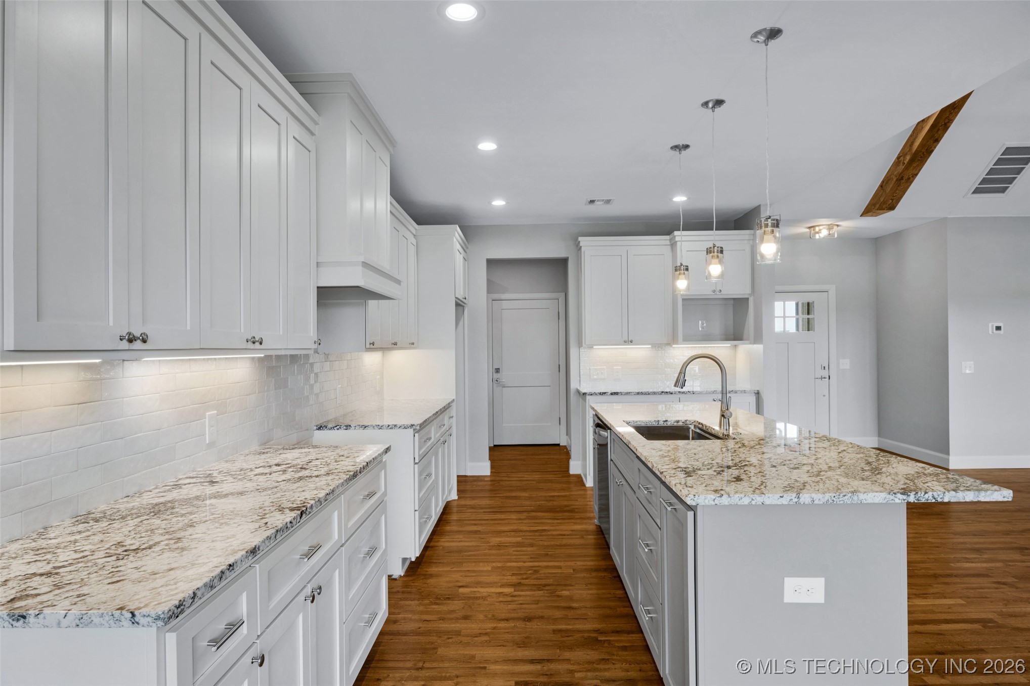 7203 Brookwater Way Property Photo 10