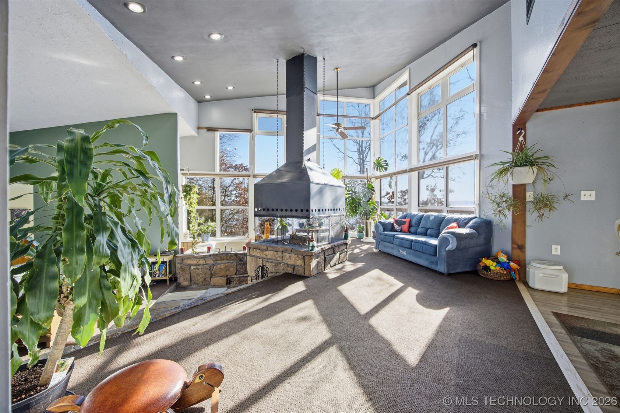 70 Acorn Lane Property Photo 8