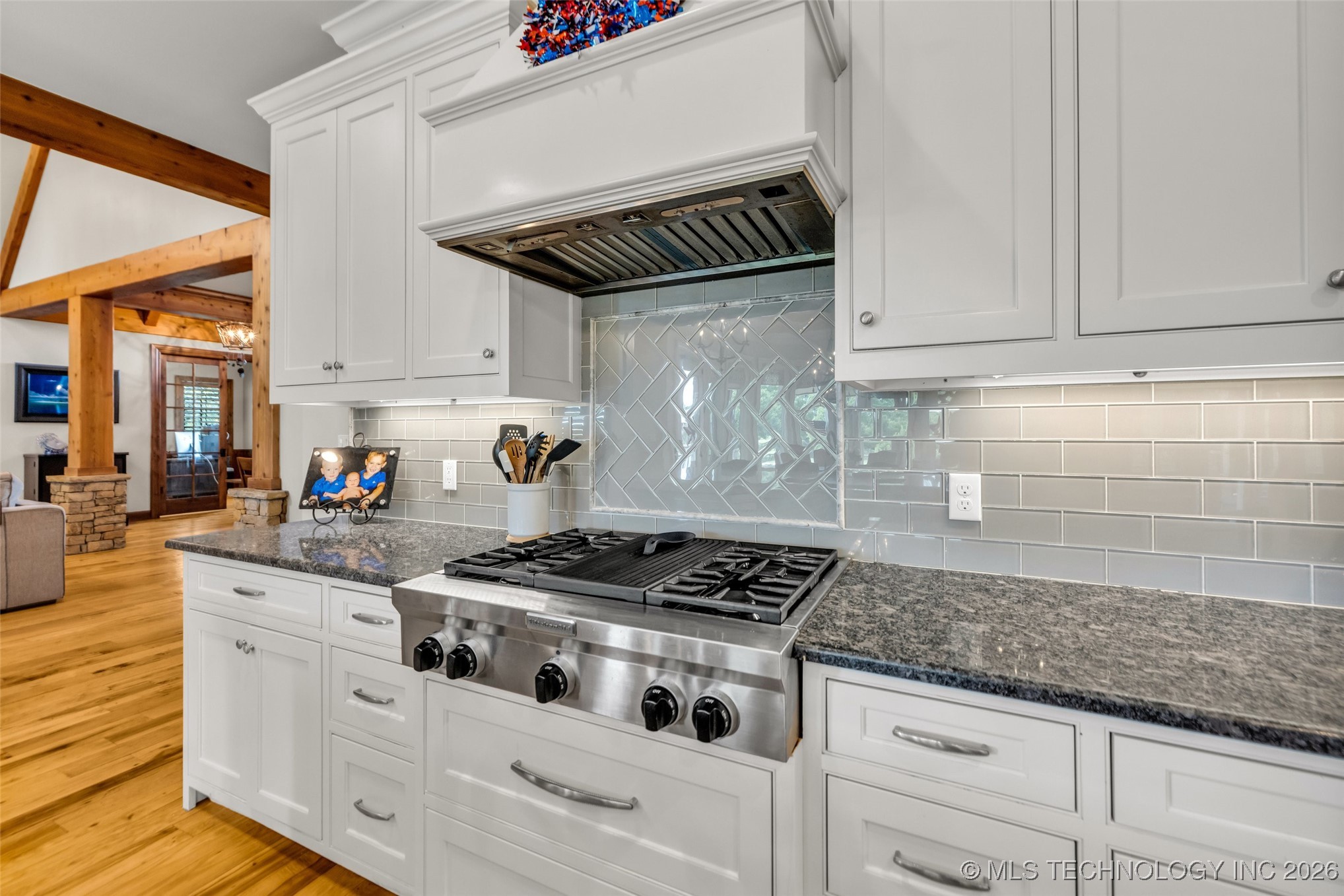 13533 S Lewis Avenue Property Photo 19