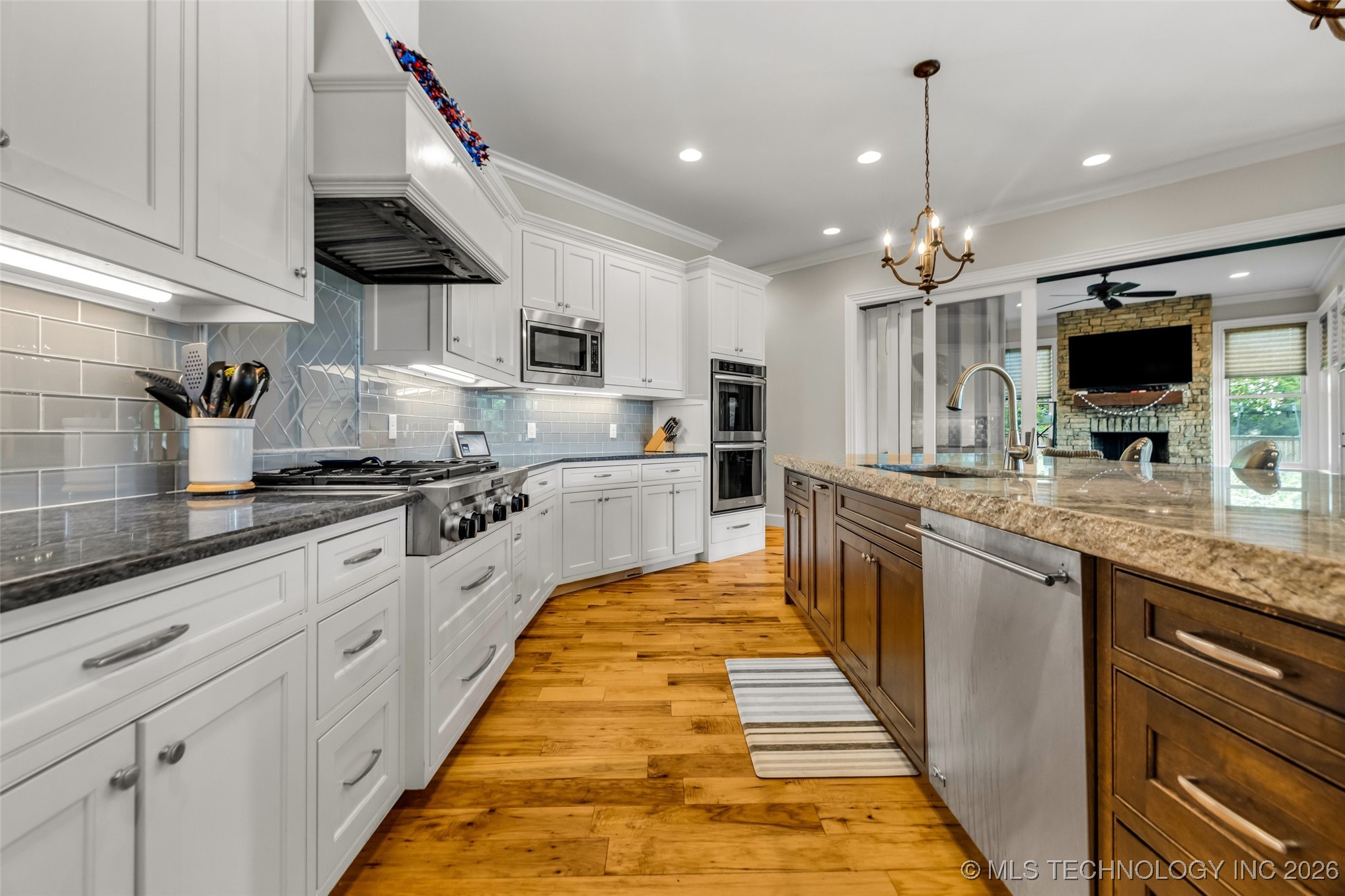 13533 S Lewis Avenue Property Photo 20