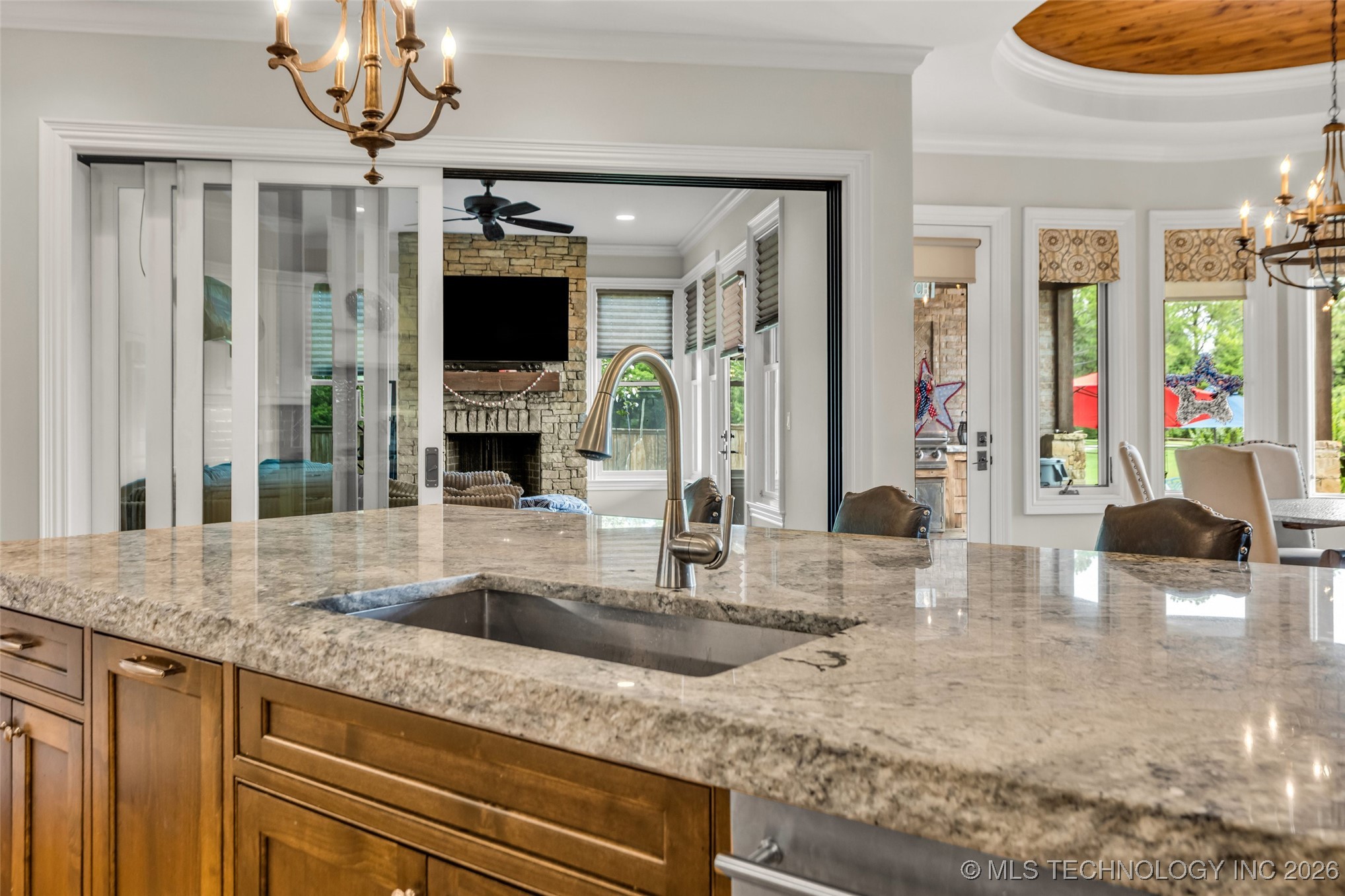 13533 S Lewis Avenue Property Photo 21