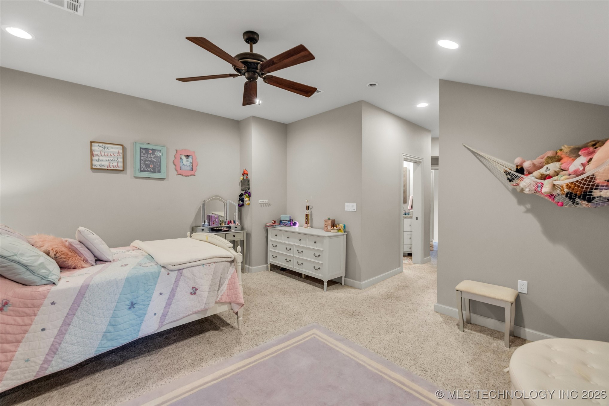 13533 S Lewis Avenue Property Photo 57