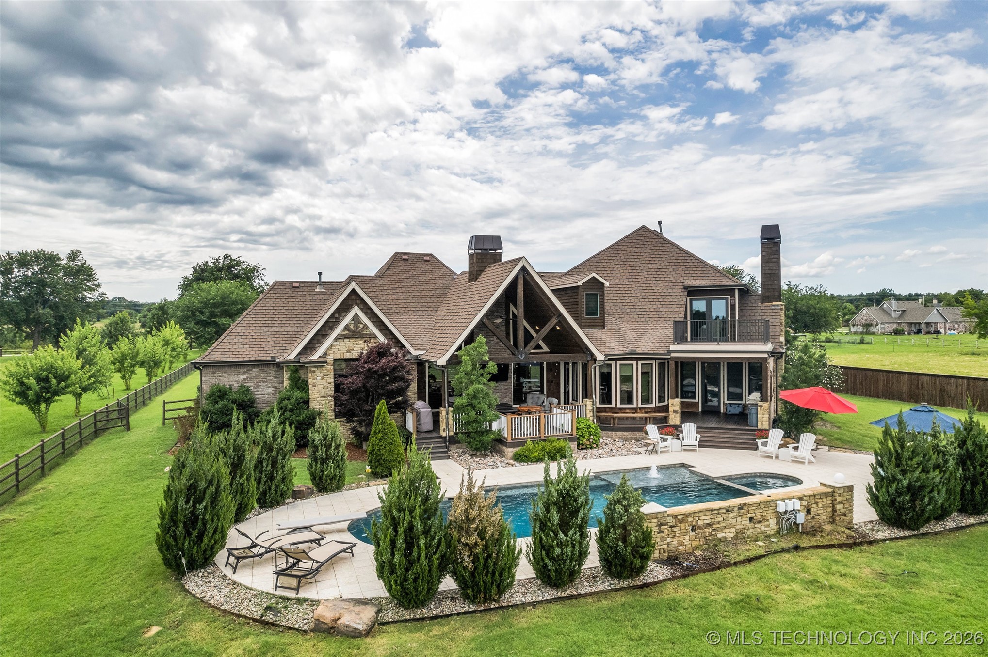 13533 S Lewis Avenue Property Photo 68