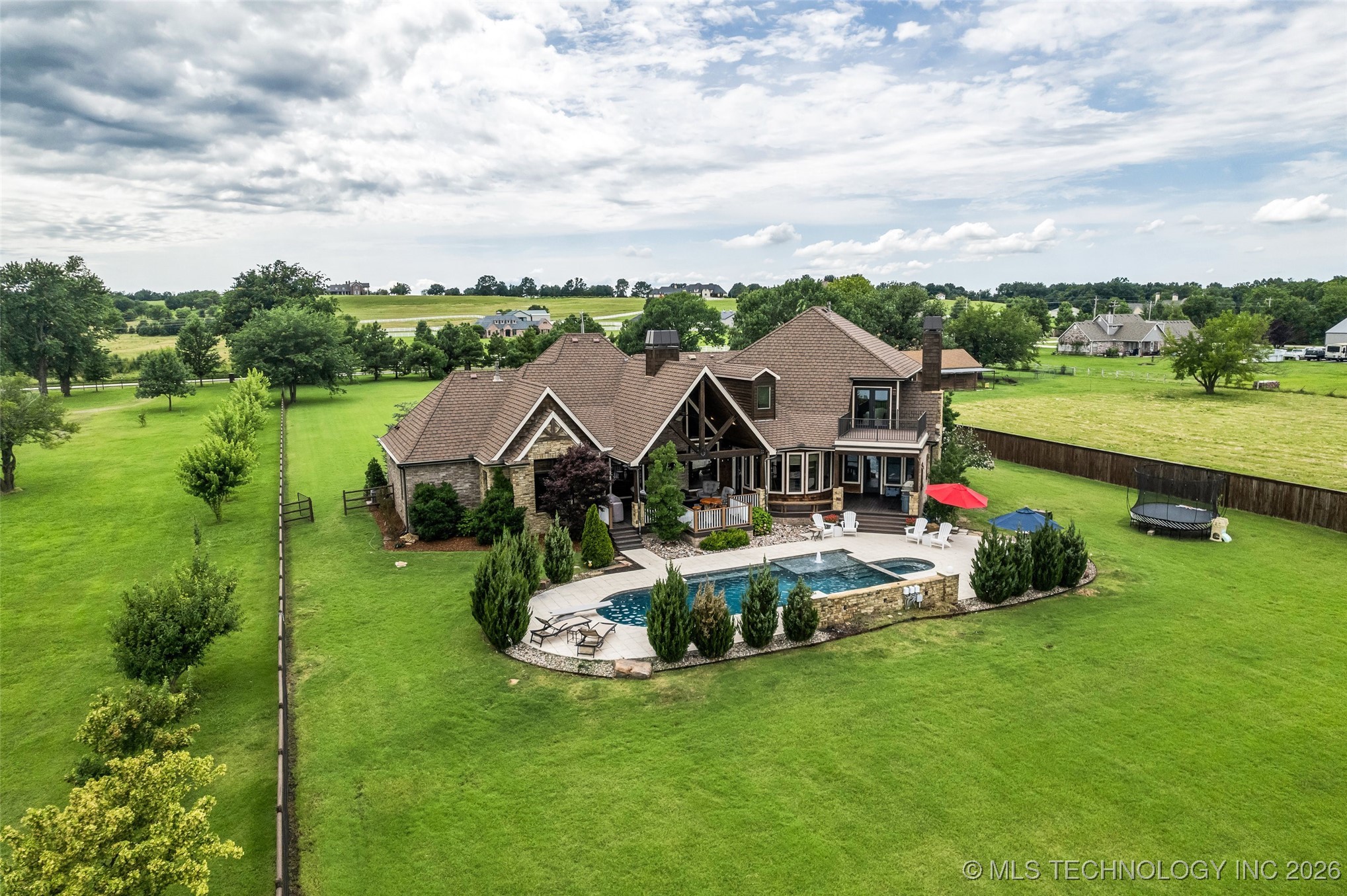 13533 S Lewis Avenue Property Photo 73