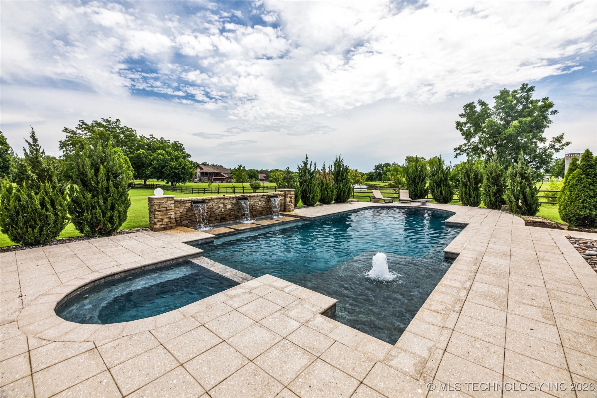 13533 S Lewis Avenue Property Photo 78