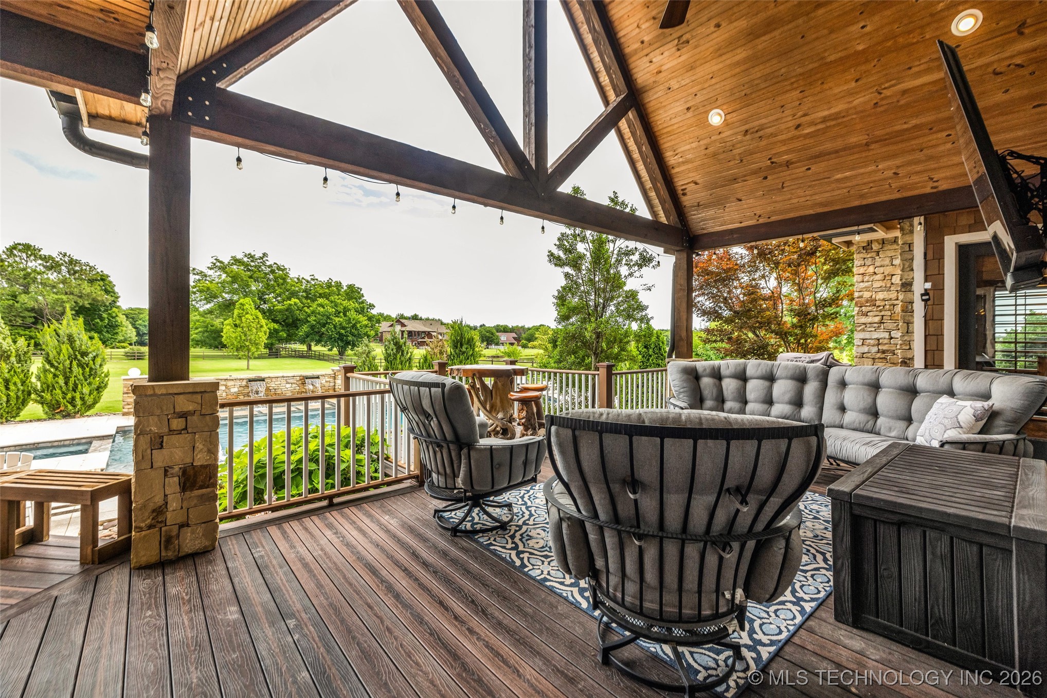 13533 S Lewis Avenue Property Photo 85