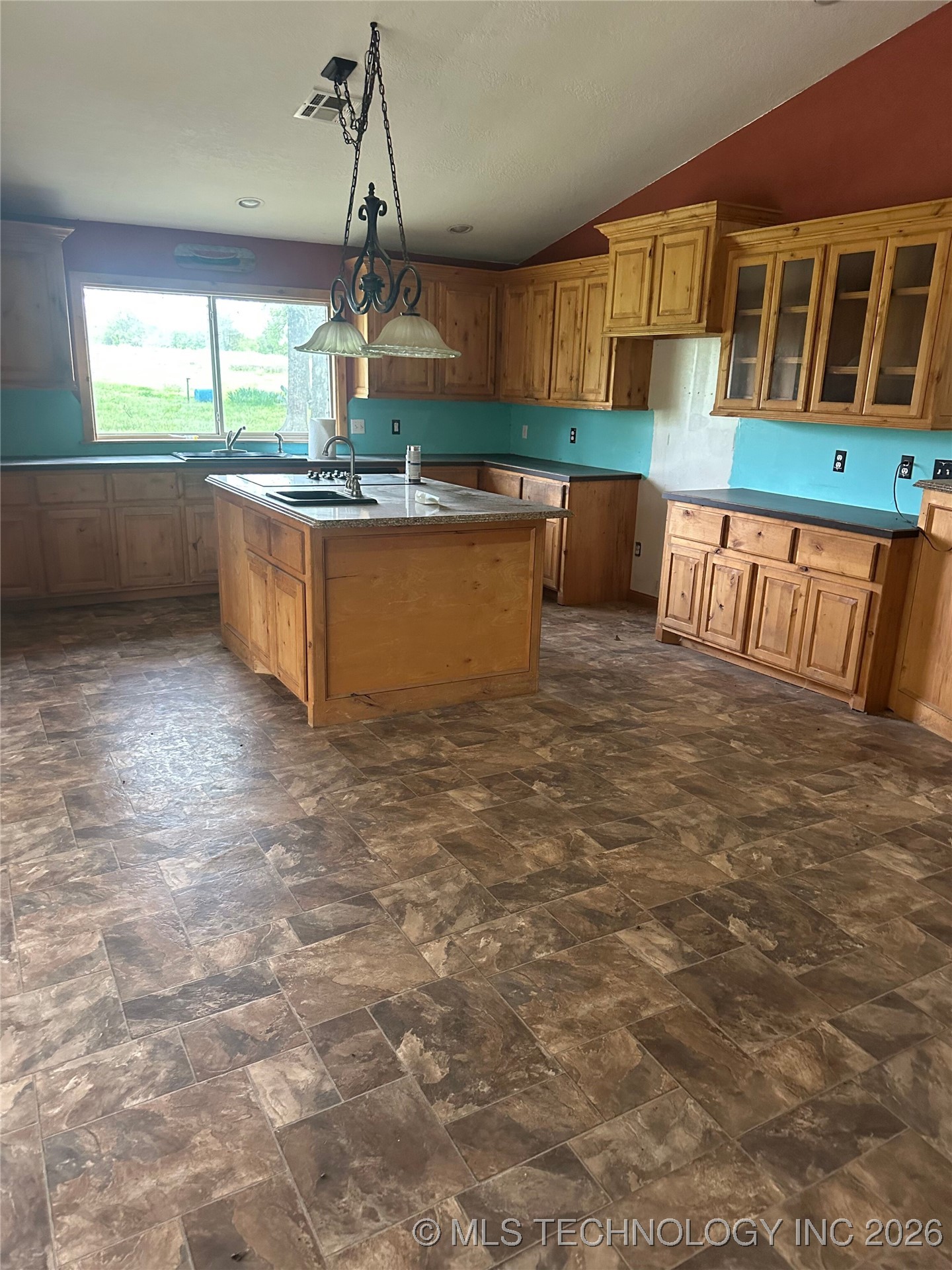 229 Blue Hill Property Photo 24