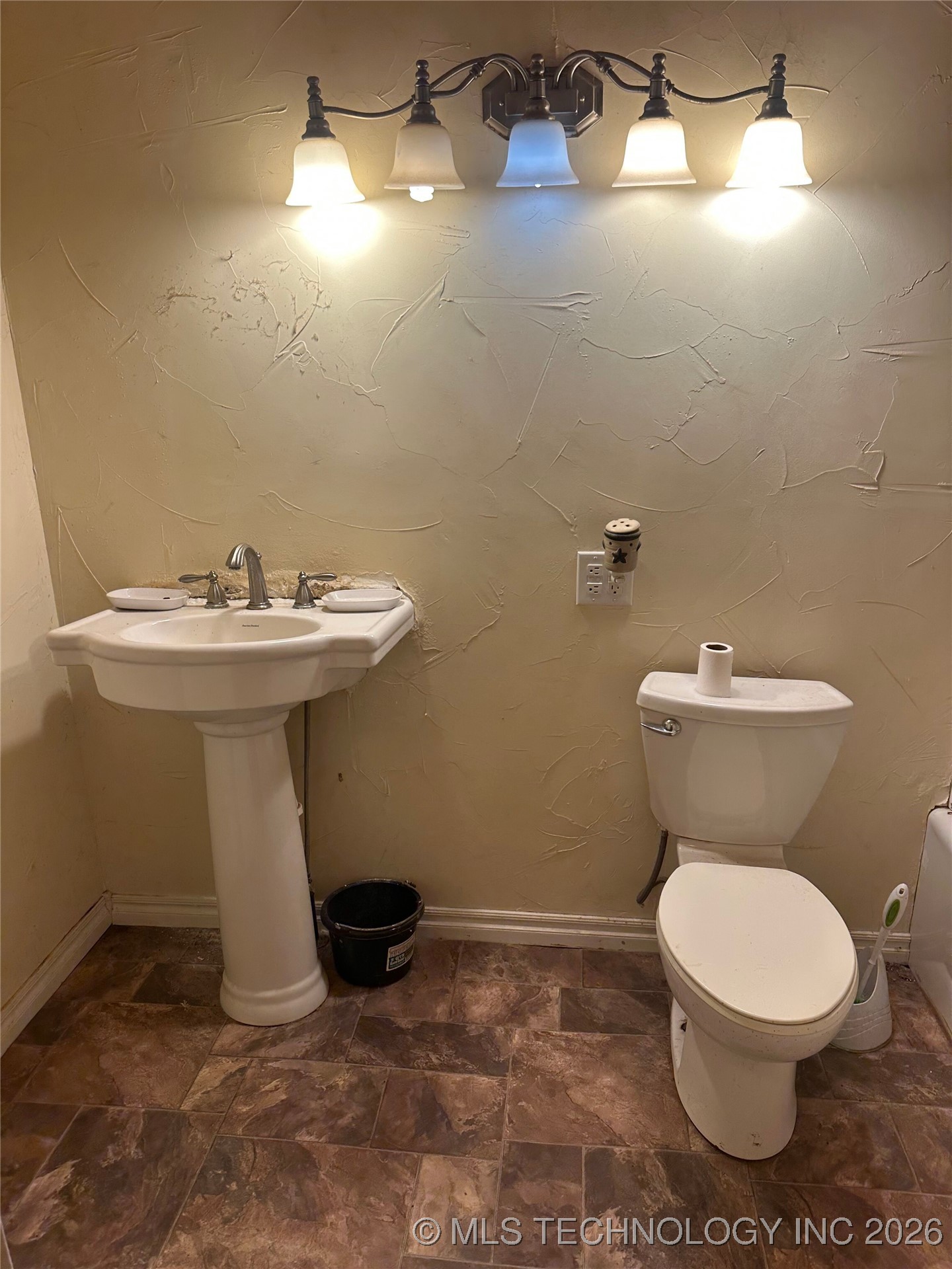 229 Blue Hill Property Photo 35