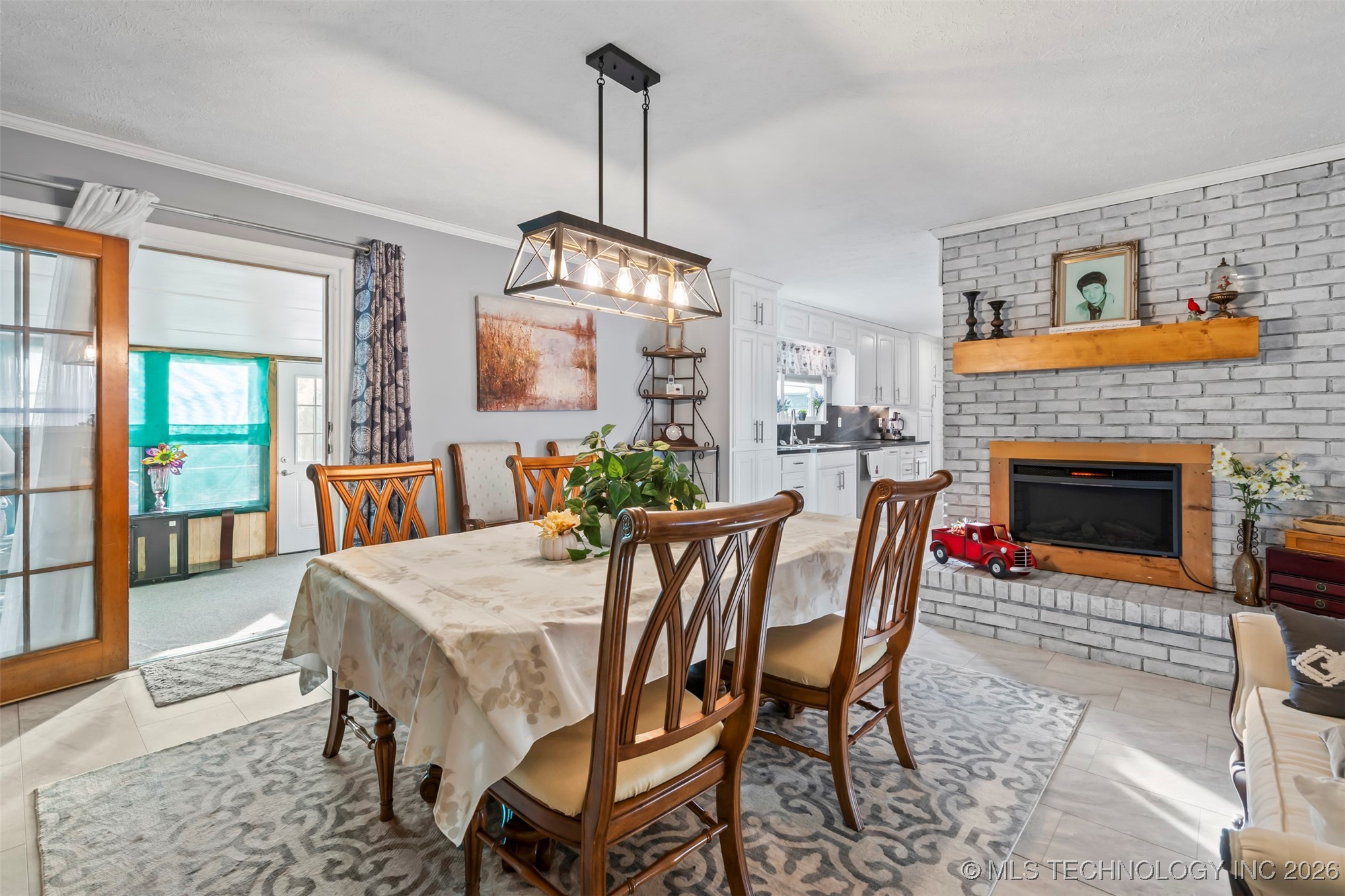 1189 E Tulsa Avenue Property Photo 9