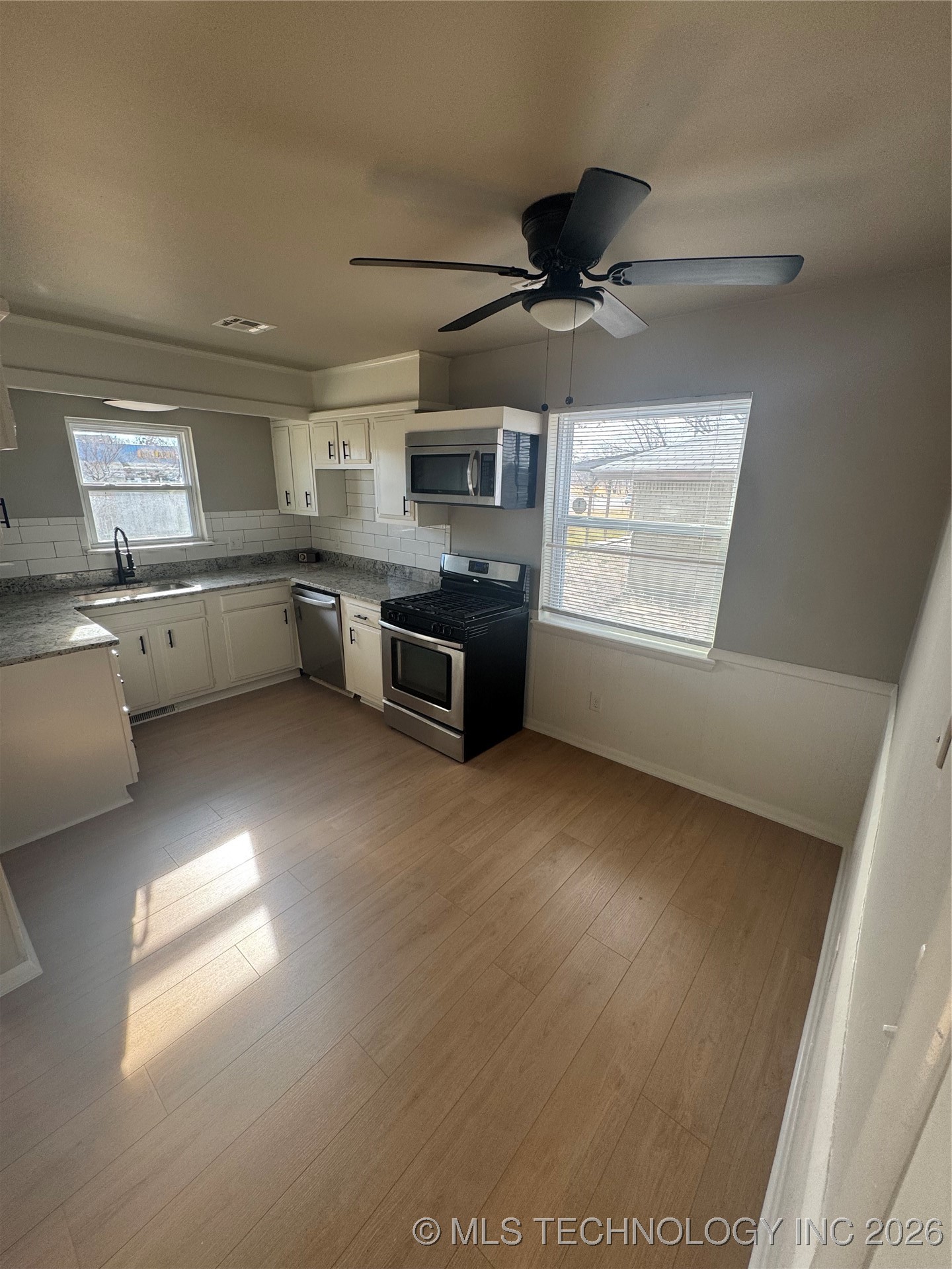 809 W Galveston Street Property Photo 3