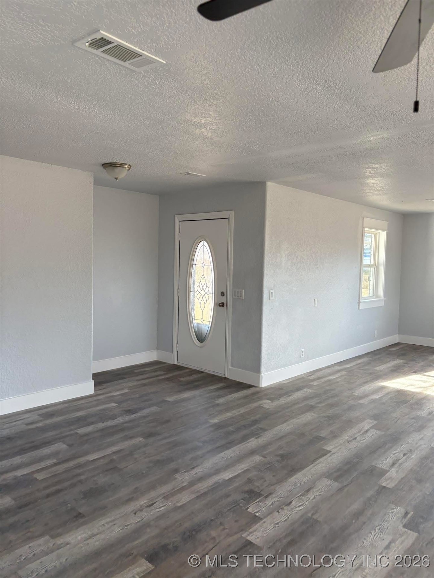 401 W H Avenue Property Photo 5