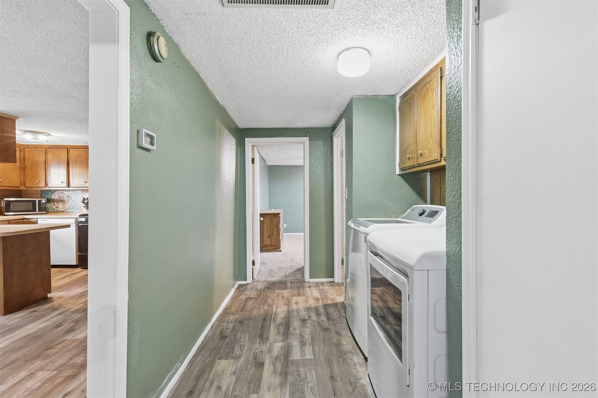 147 E Dale Street Property Photo 11